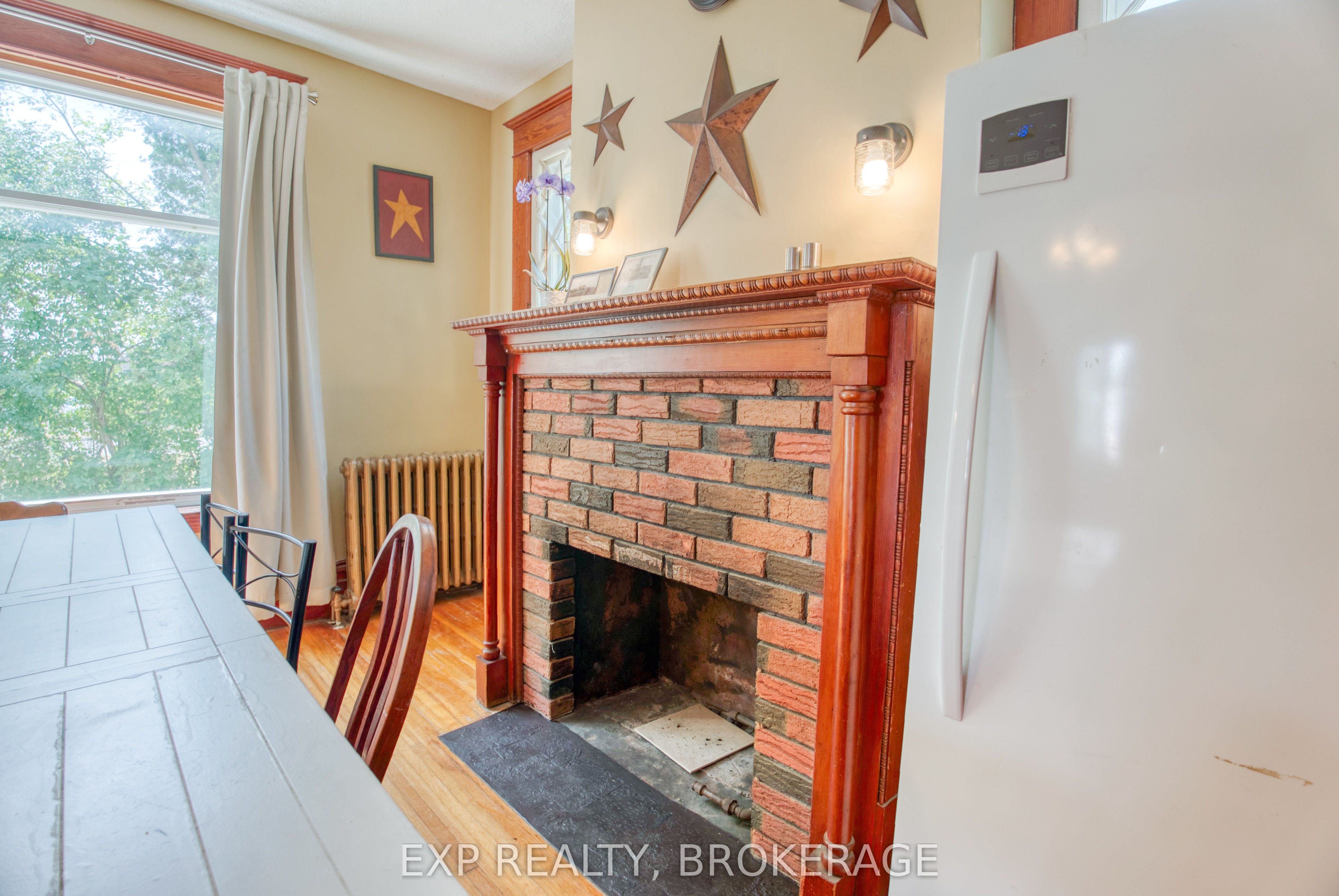 129 Dundas Street Property Photo 9