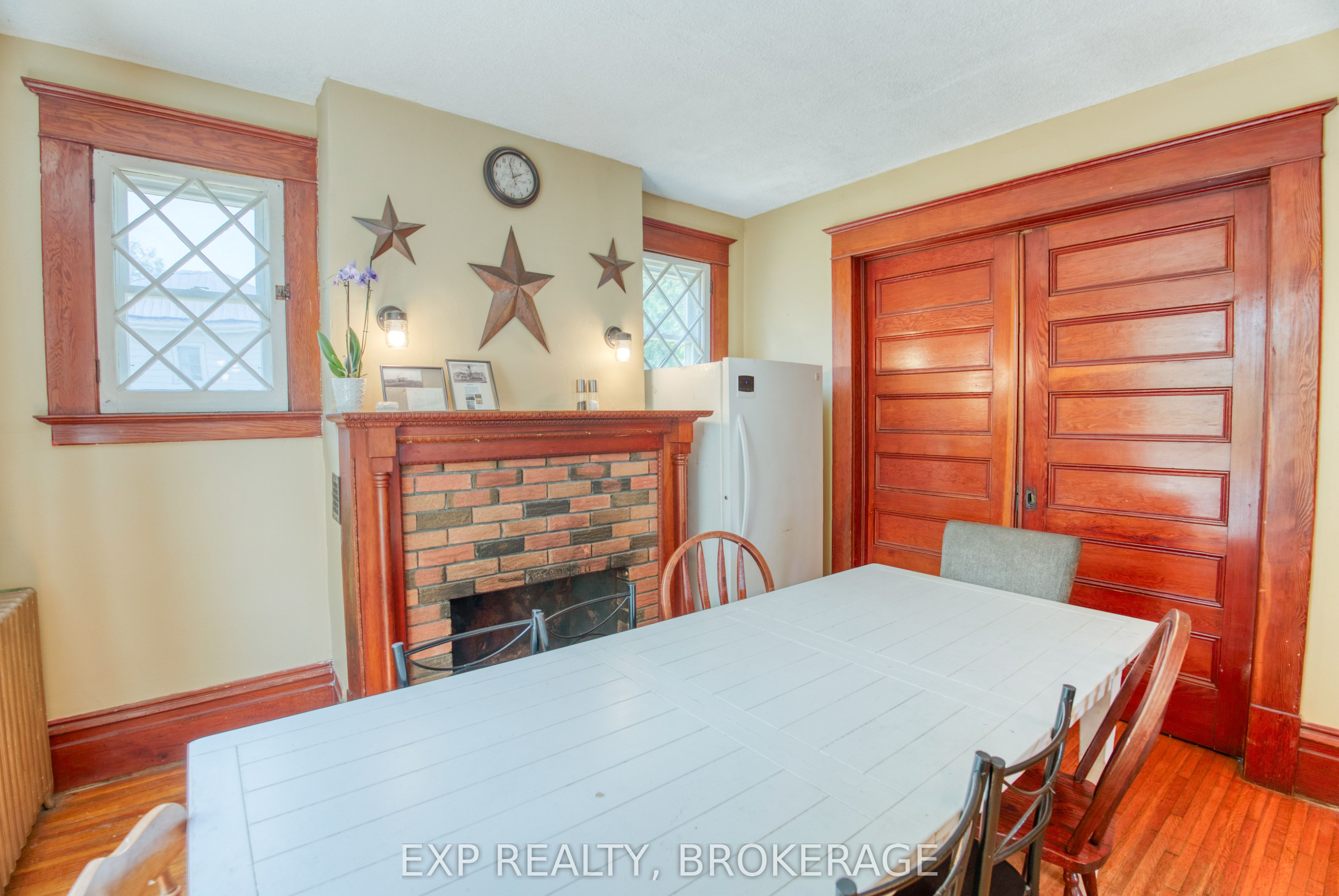 129 Dundas Street Property Photo 10