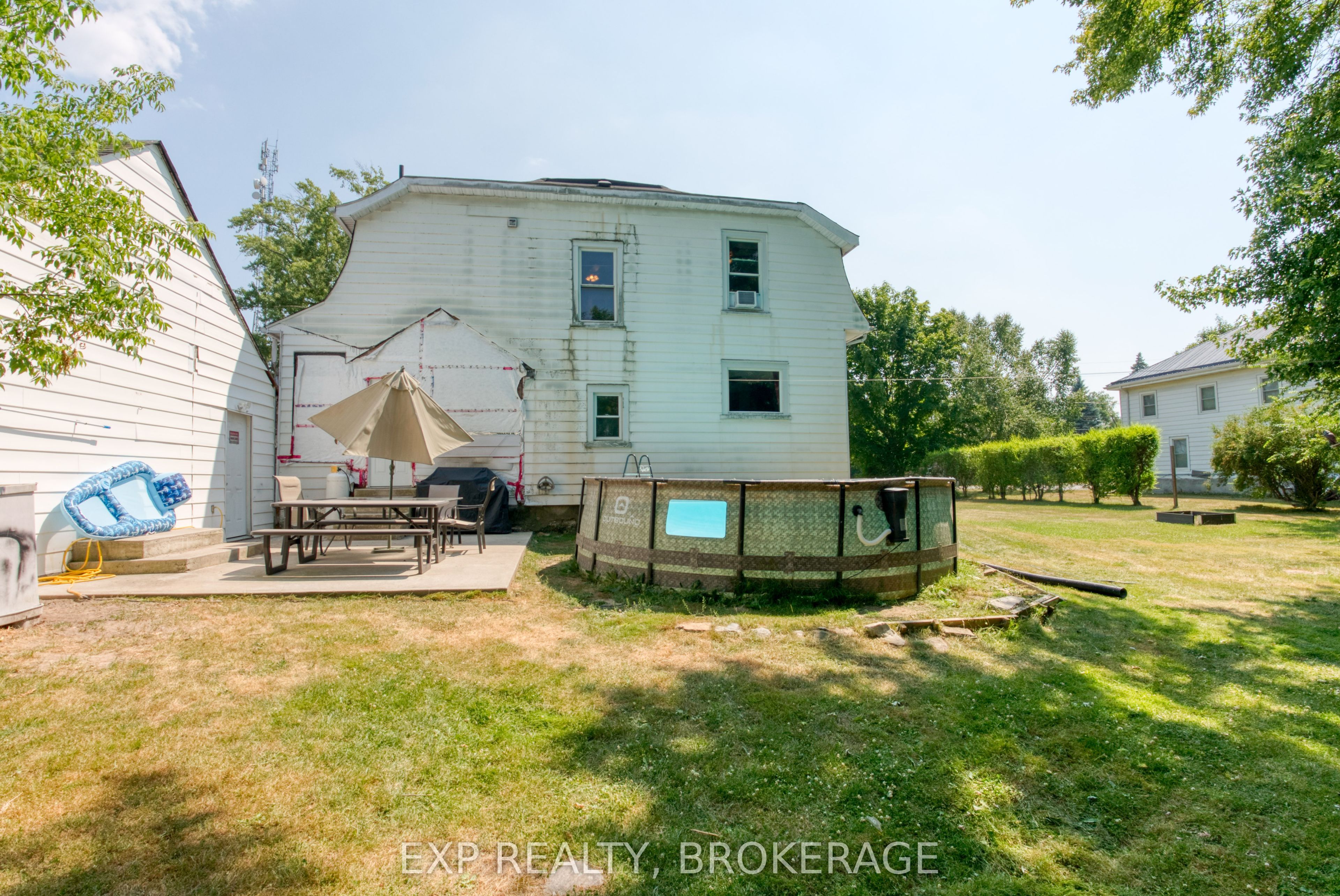 129 Dundas Street Property Photo 39