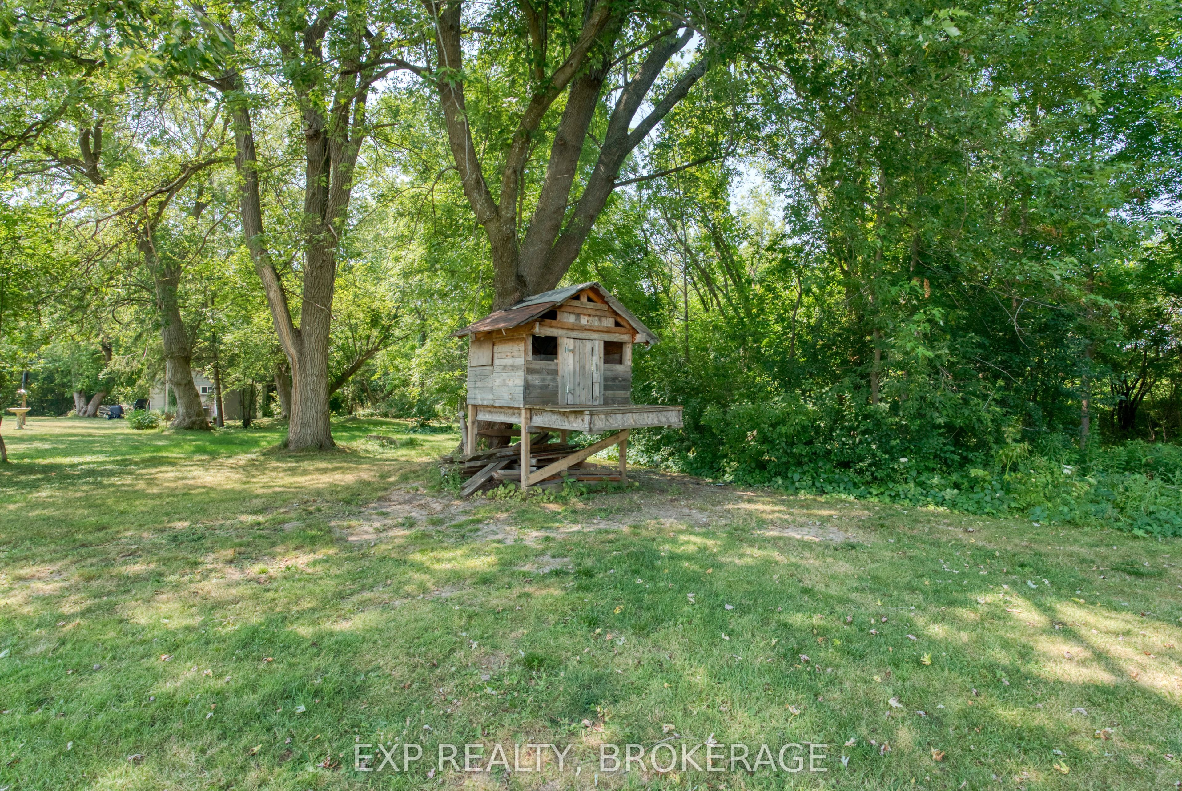 129 Dundas Street Property Photo 40