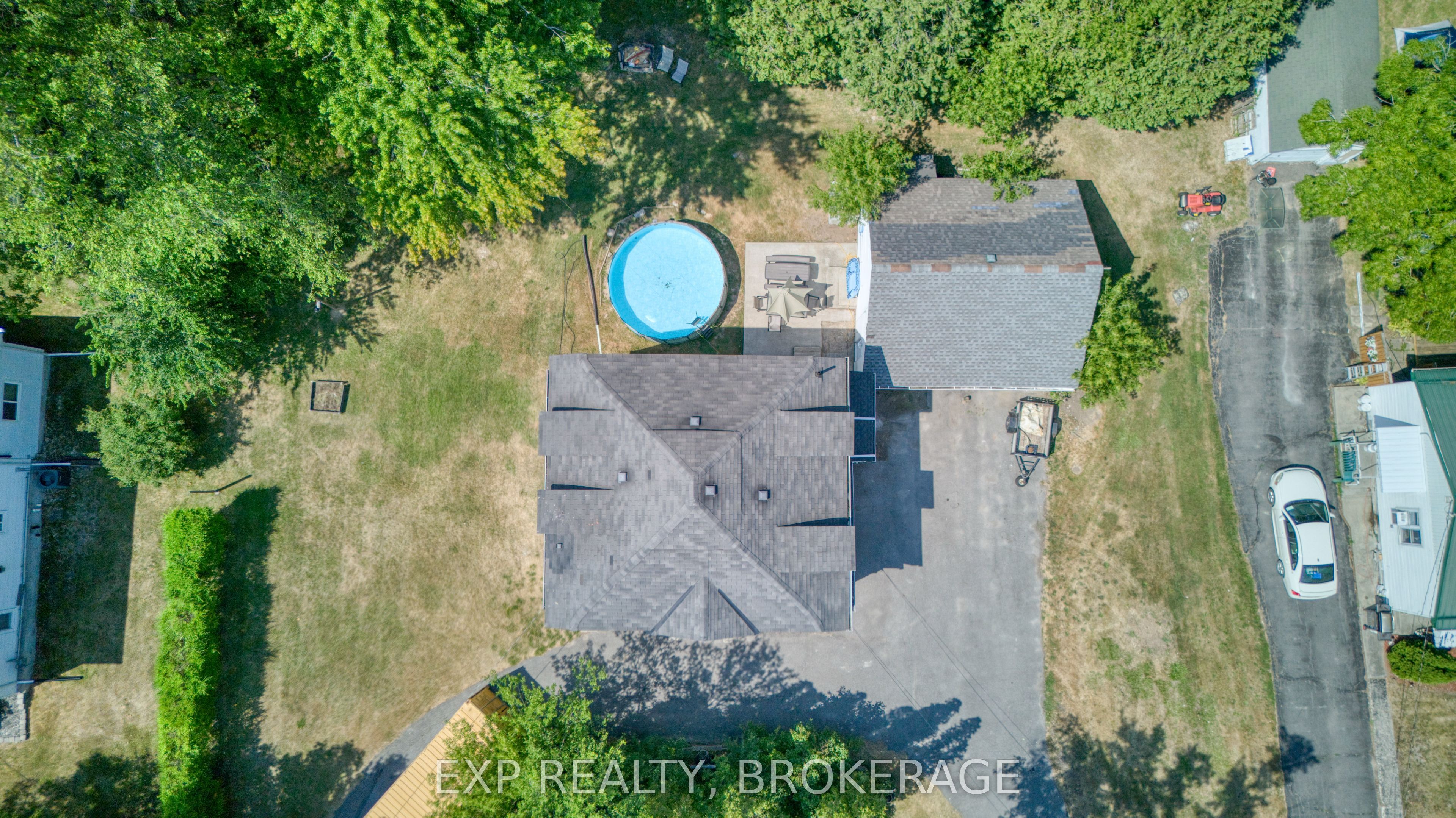 129 Dundas Street Property Photo 42