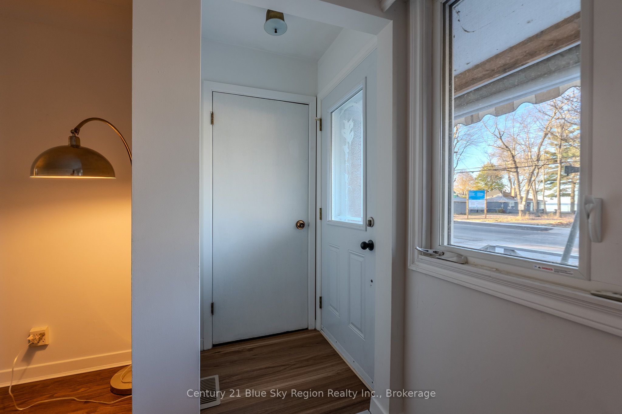 994 Premier Road Property Photo 4