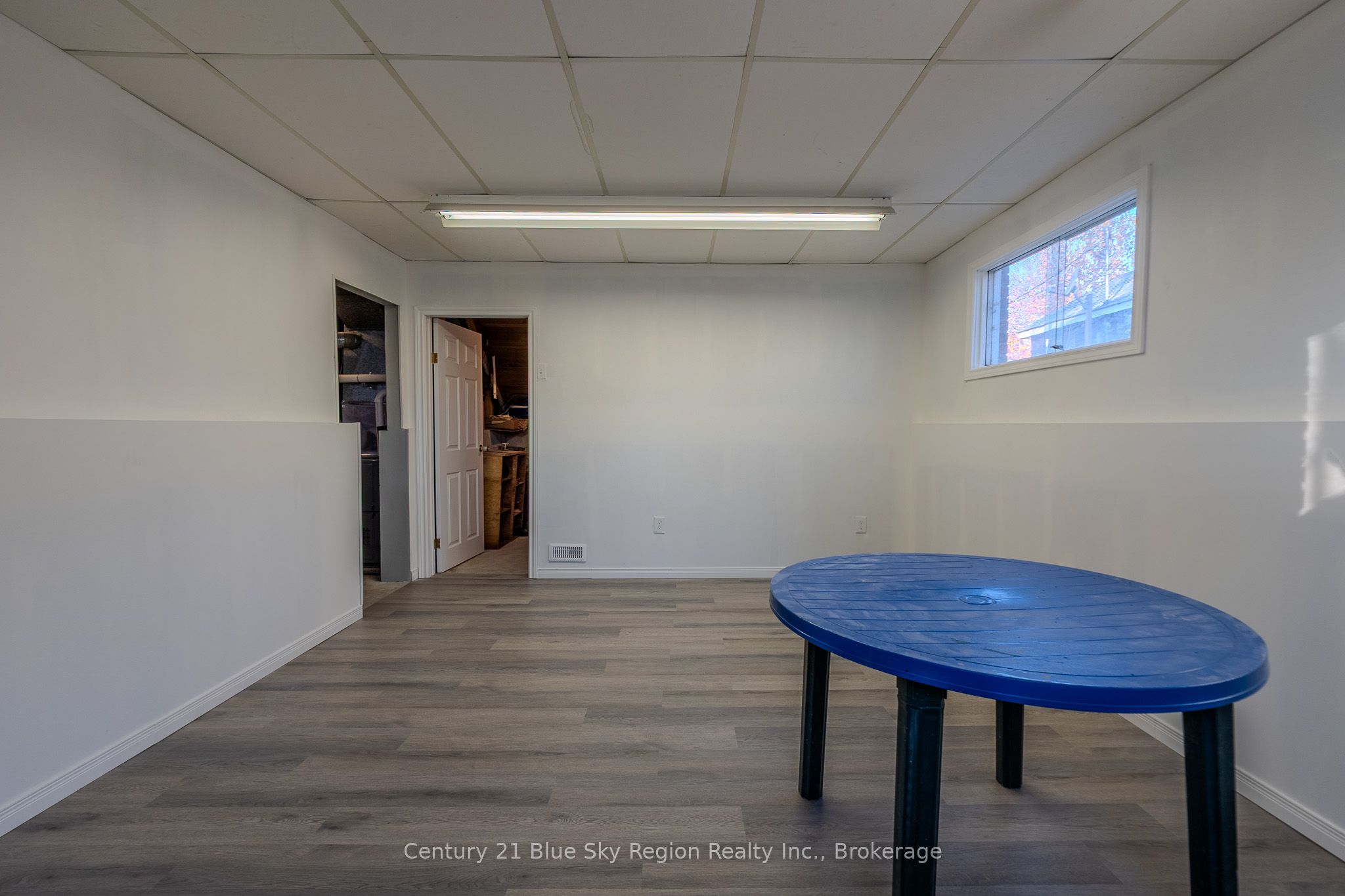 994 Premier Road Property Photo 22