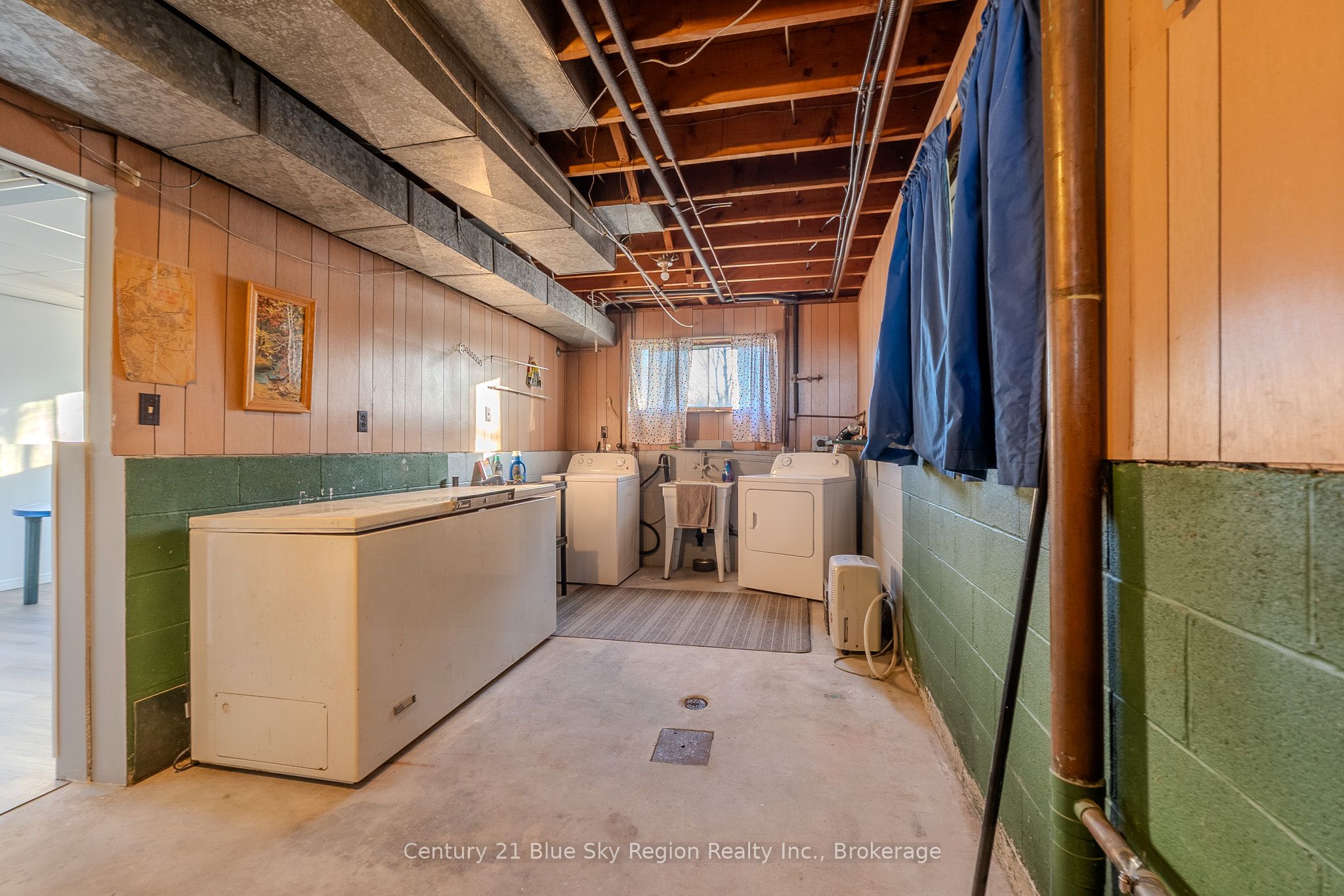 994 Premier Road Property Photo 28