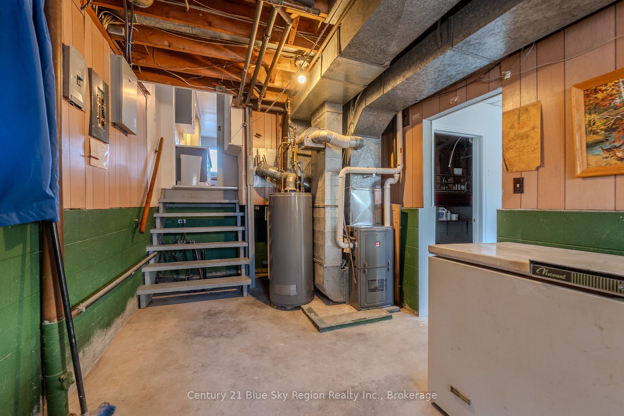 994 Premier Road Property Photo 29