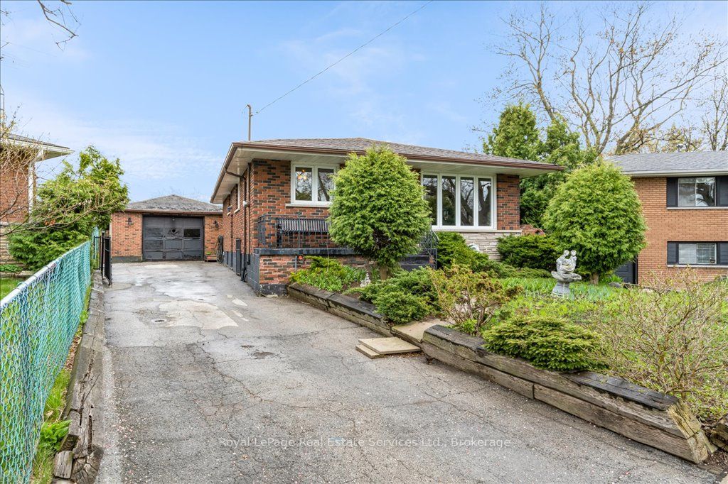 51 Athens Street Property Photo 1