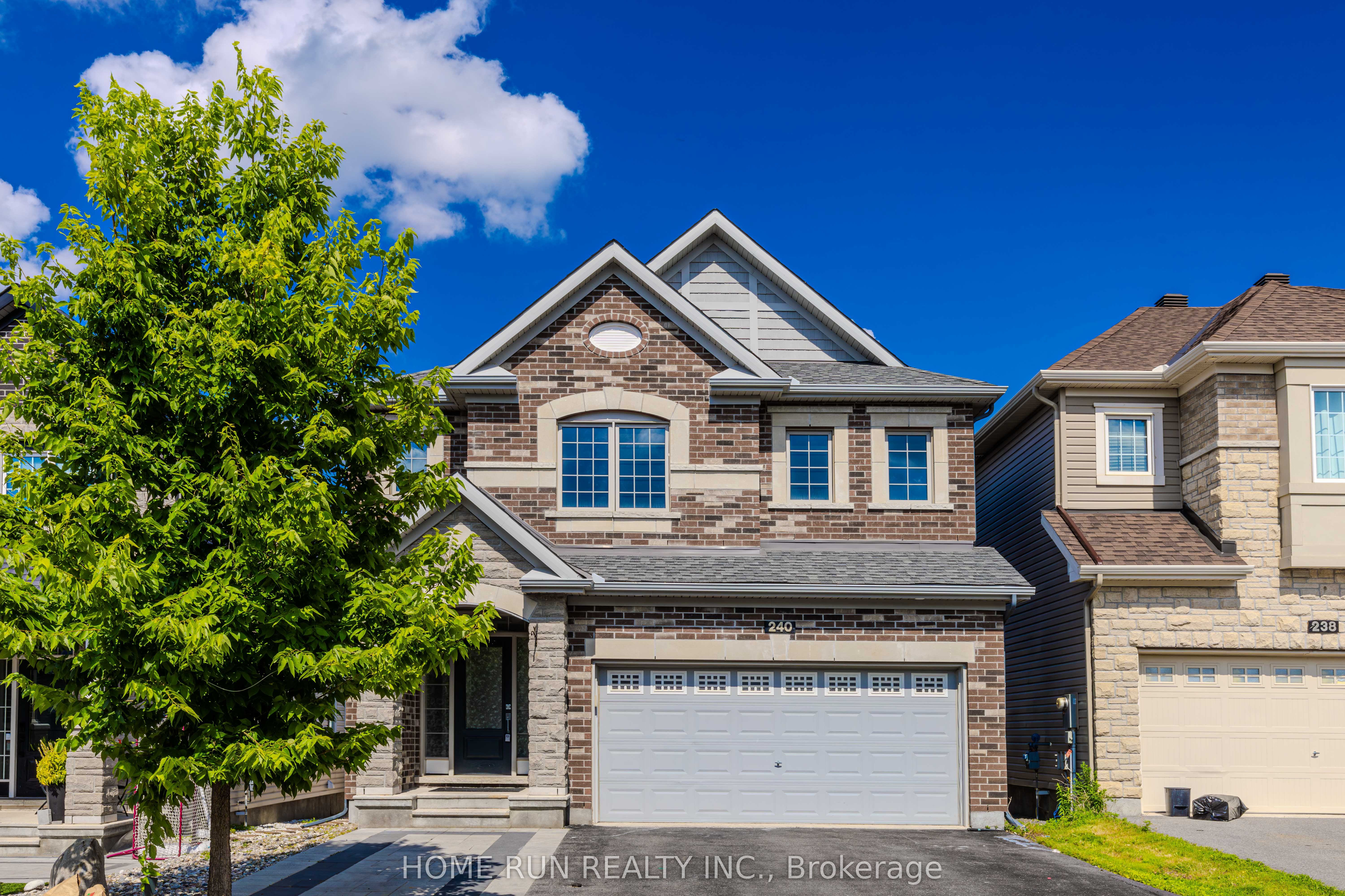 240 Alex Polowin Avenue Property Photo 1