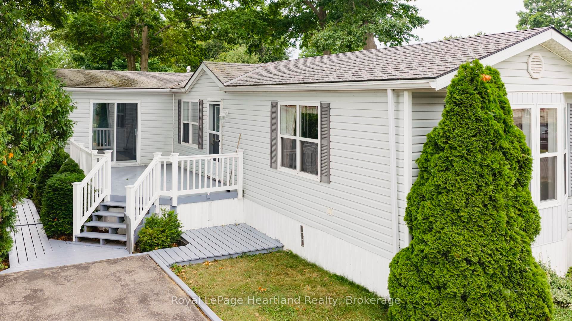 25 Algonquin Lane Property Photo 1