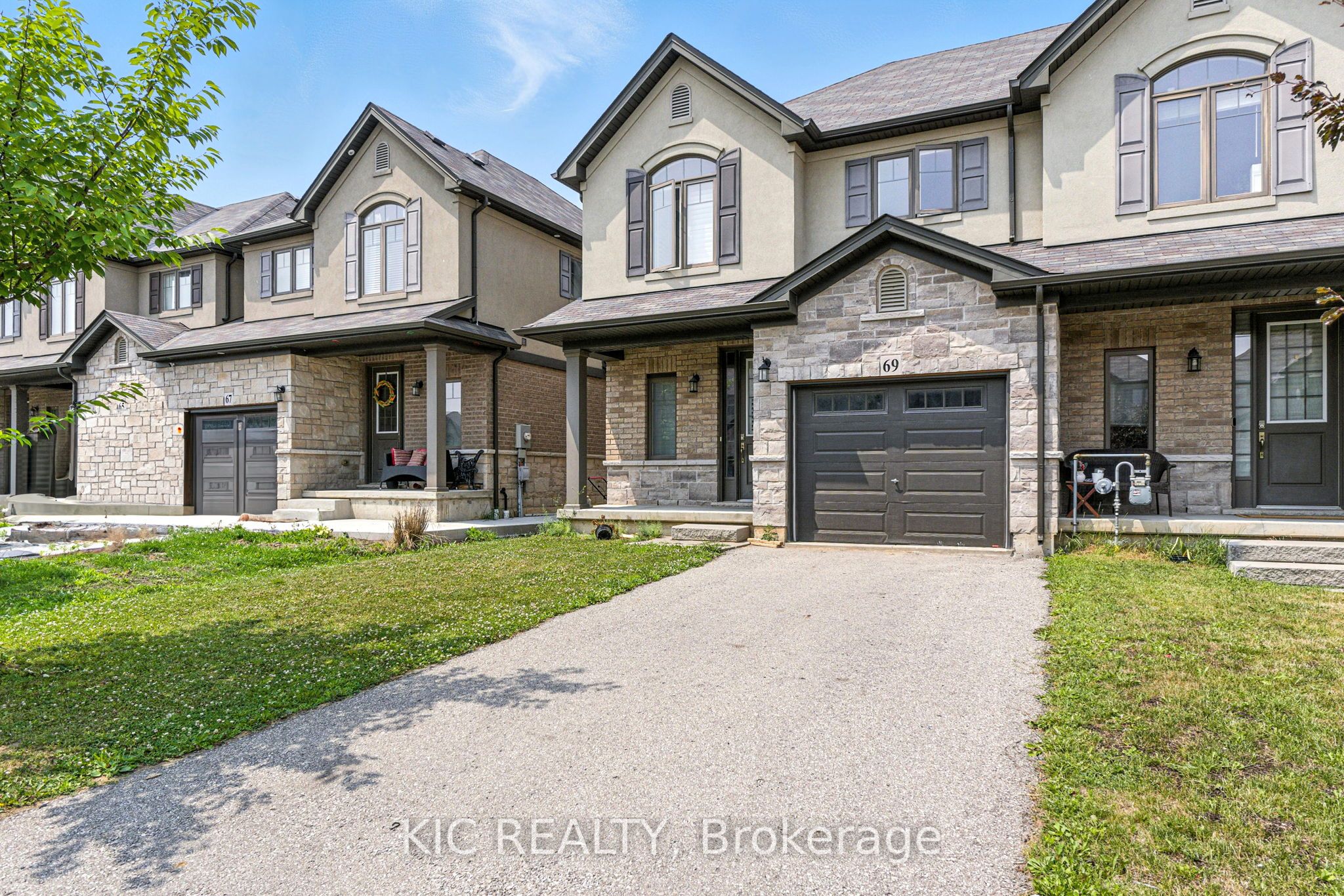 69 Dodman Crescent Property Photo 1