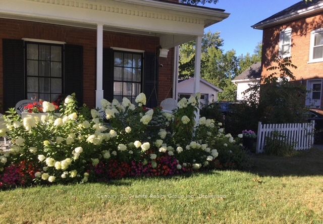 110 Bridge Street W Property Photo 2