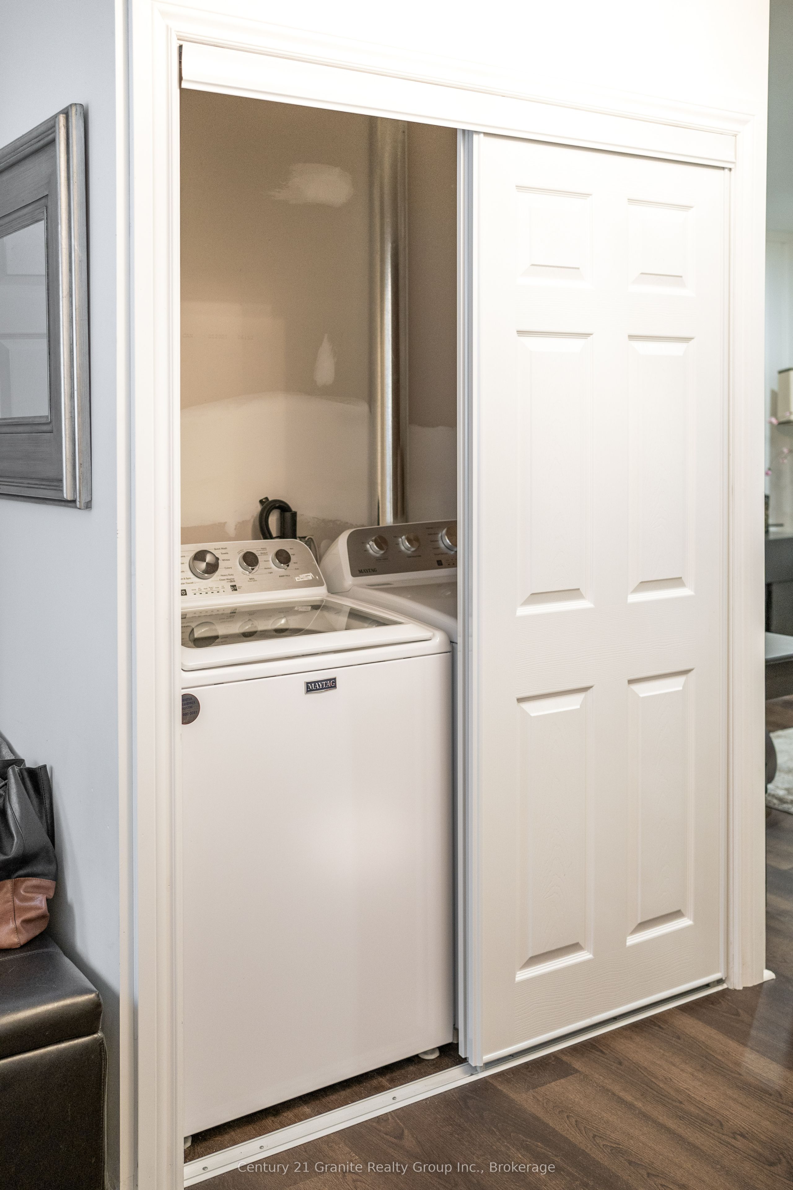 110 Bridge Street W Property Photo 14