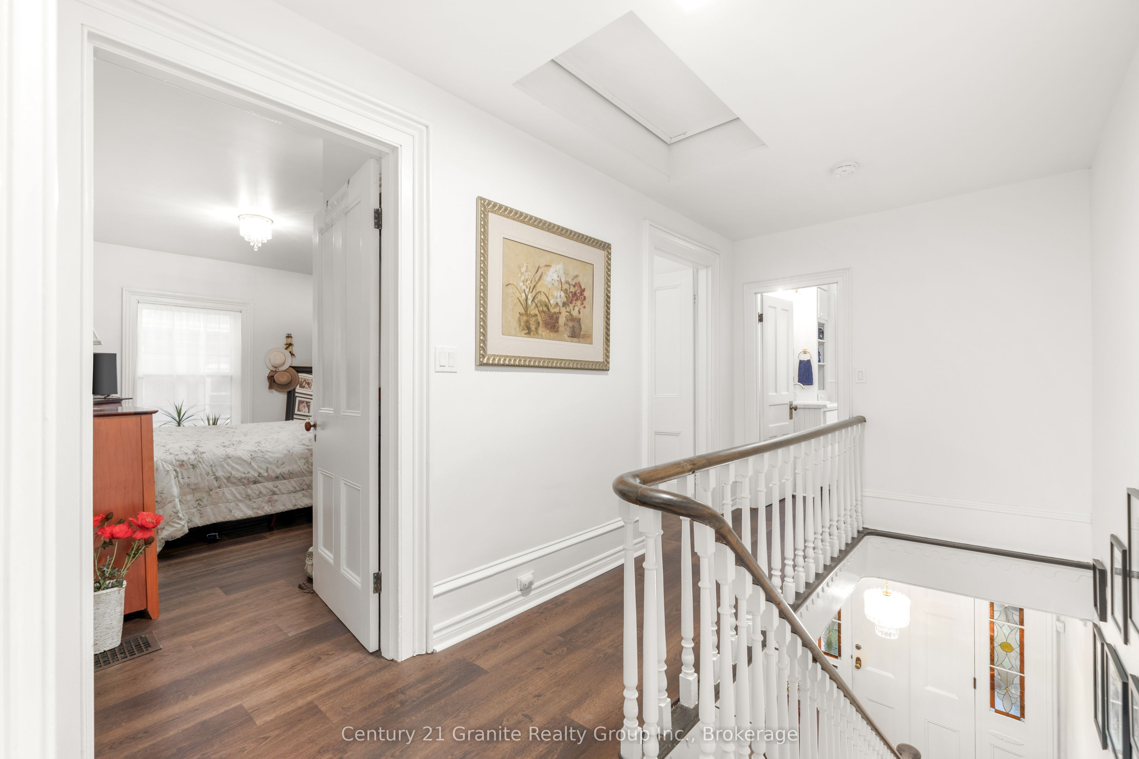 110 Bridge Street W Property Photo 26