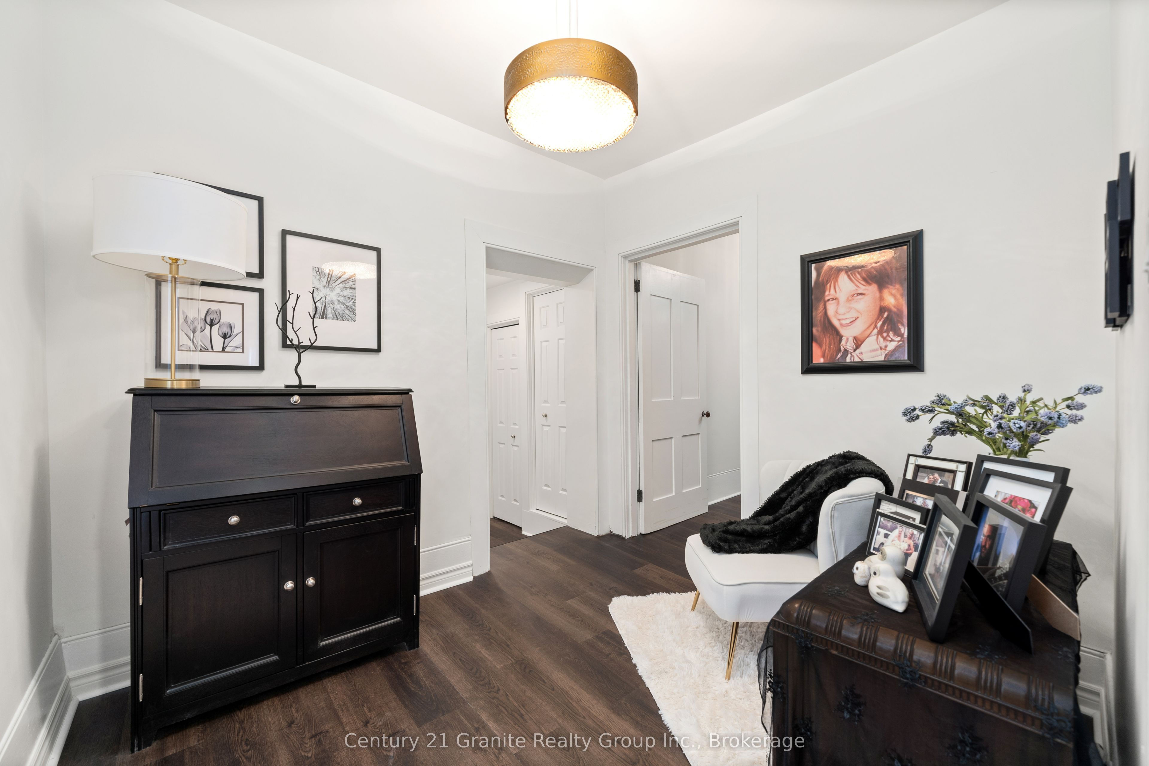 110 Bridge Street W Property Photo 40