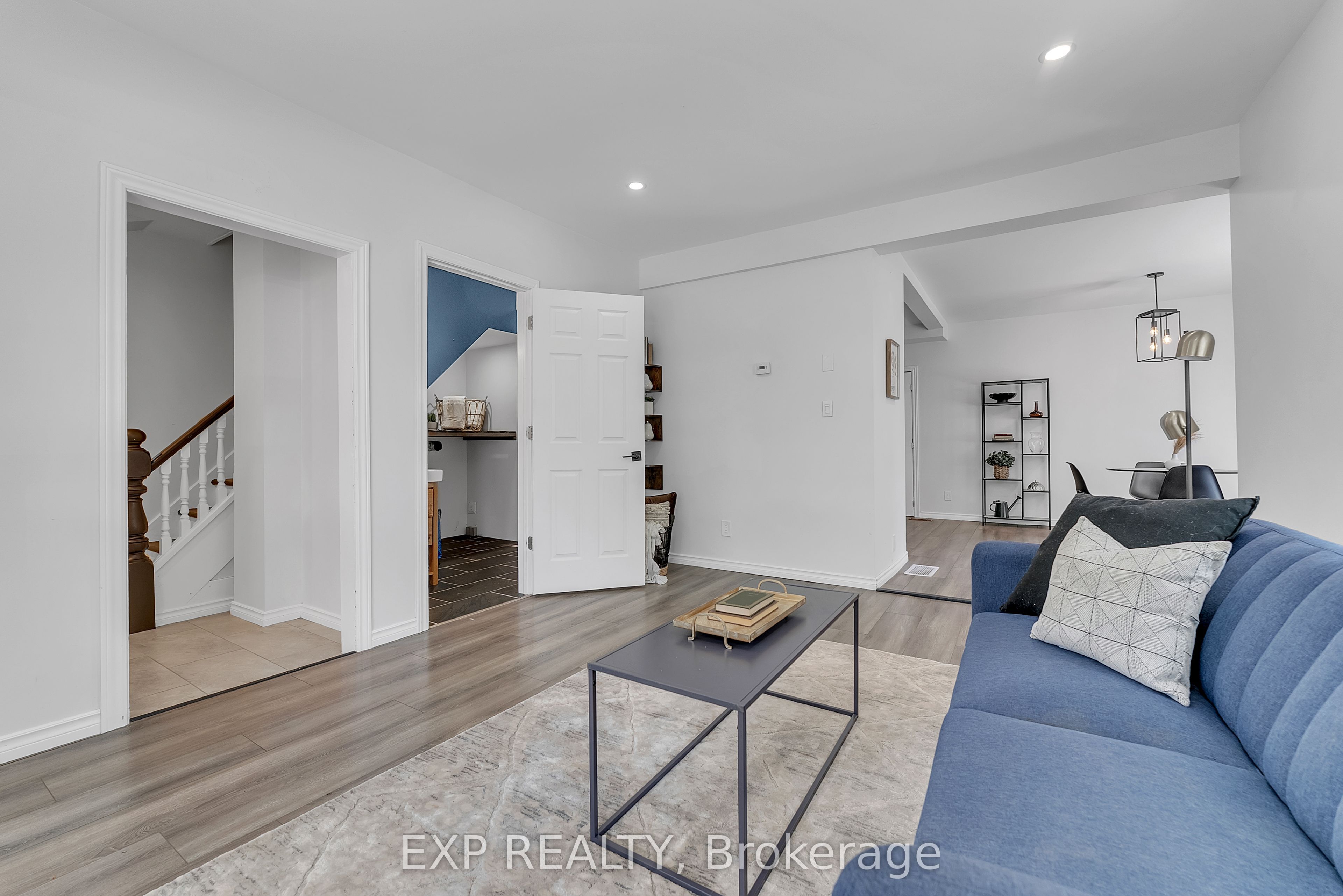 163 Queen Street Property Photo 11