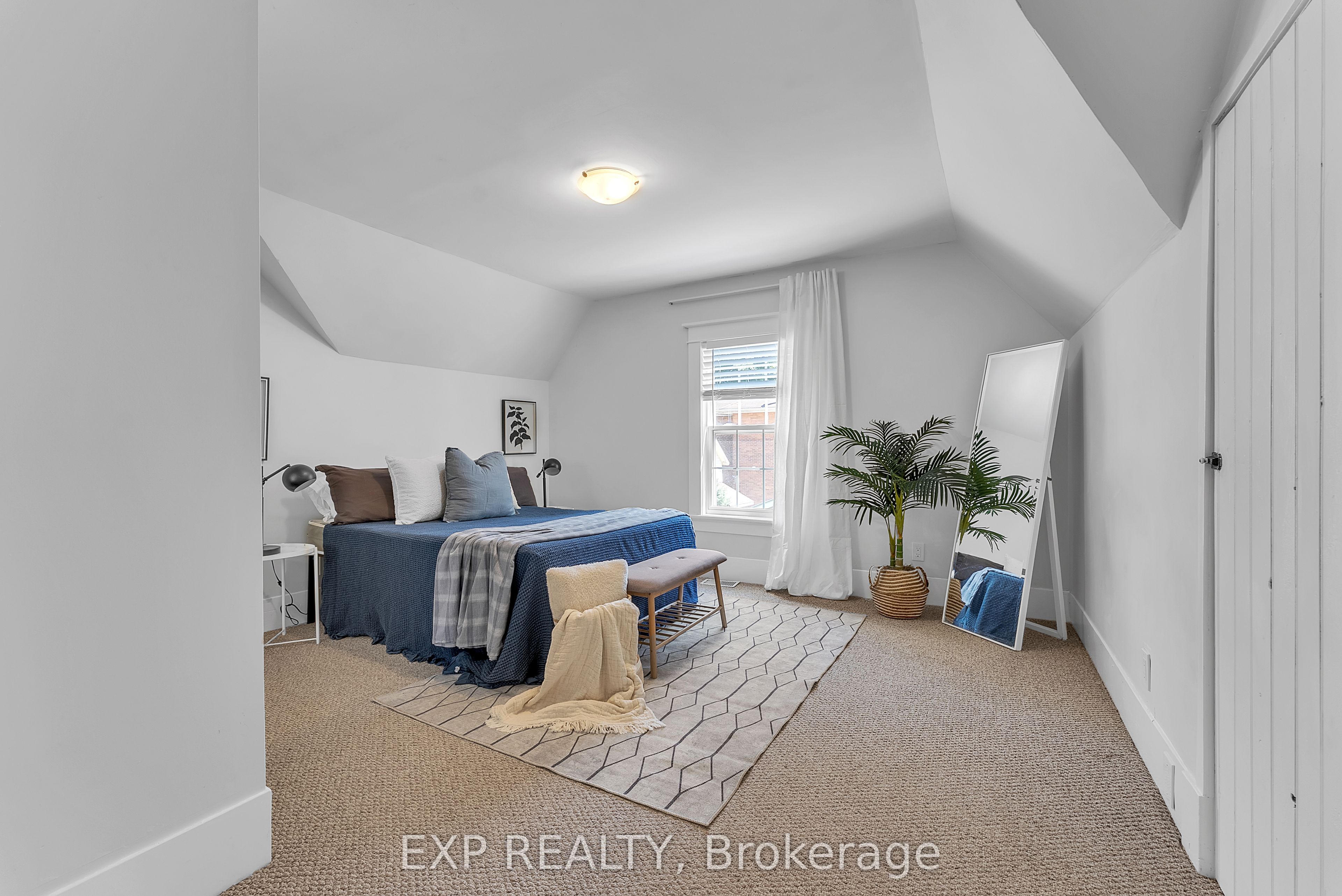 163 Queen Street Property Photo 24
