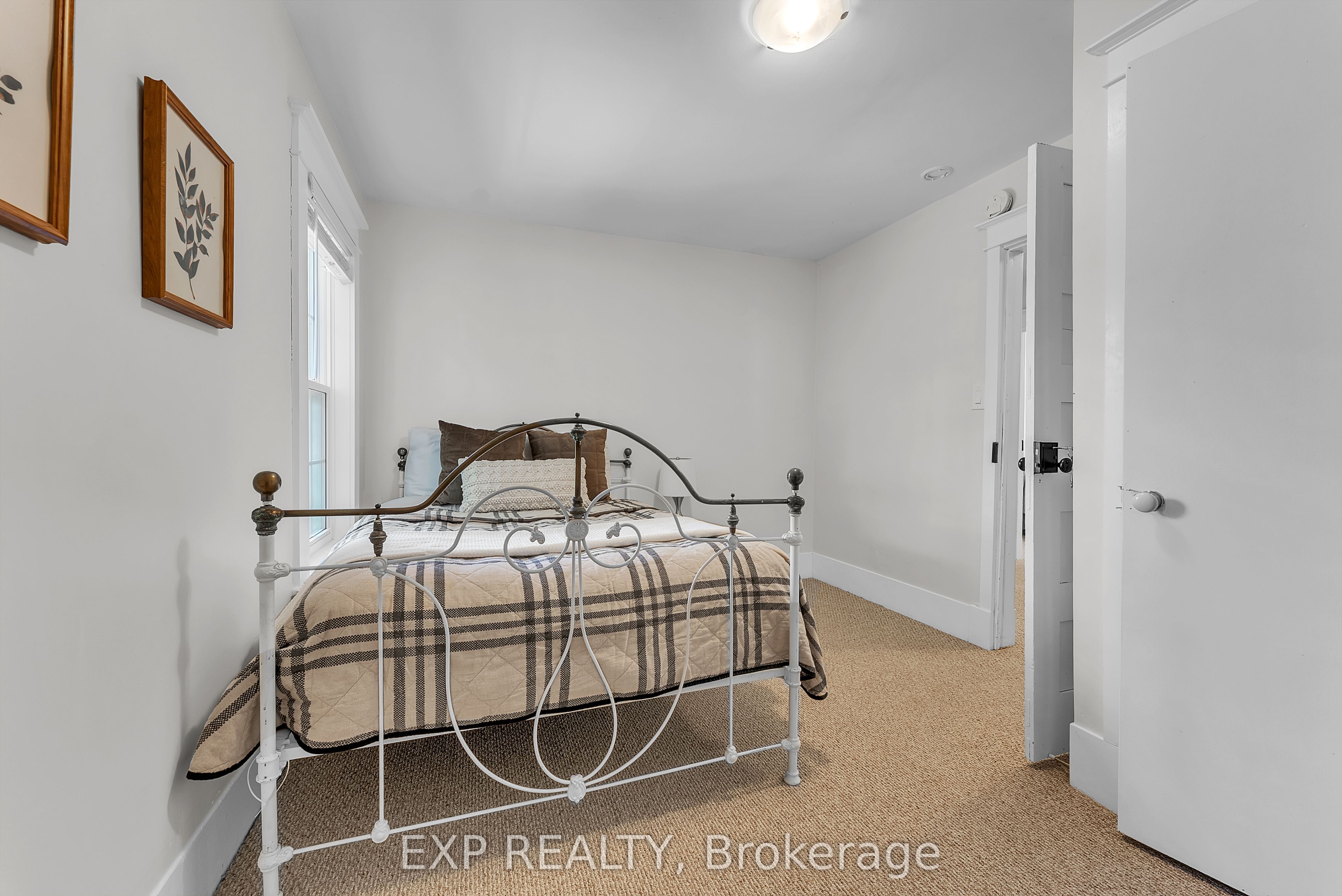 163 Queen Street Property Photo 29