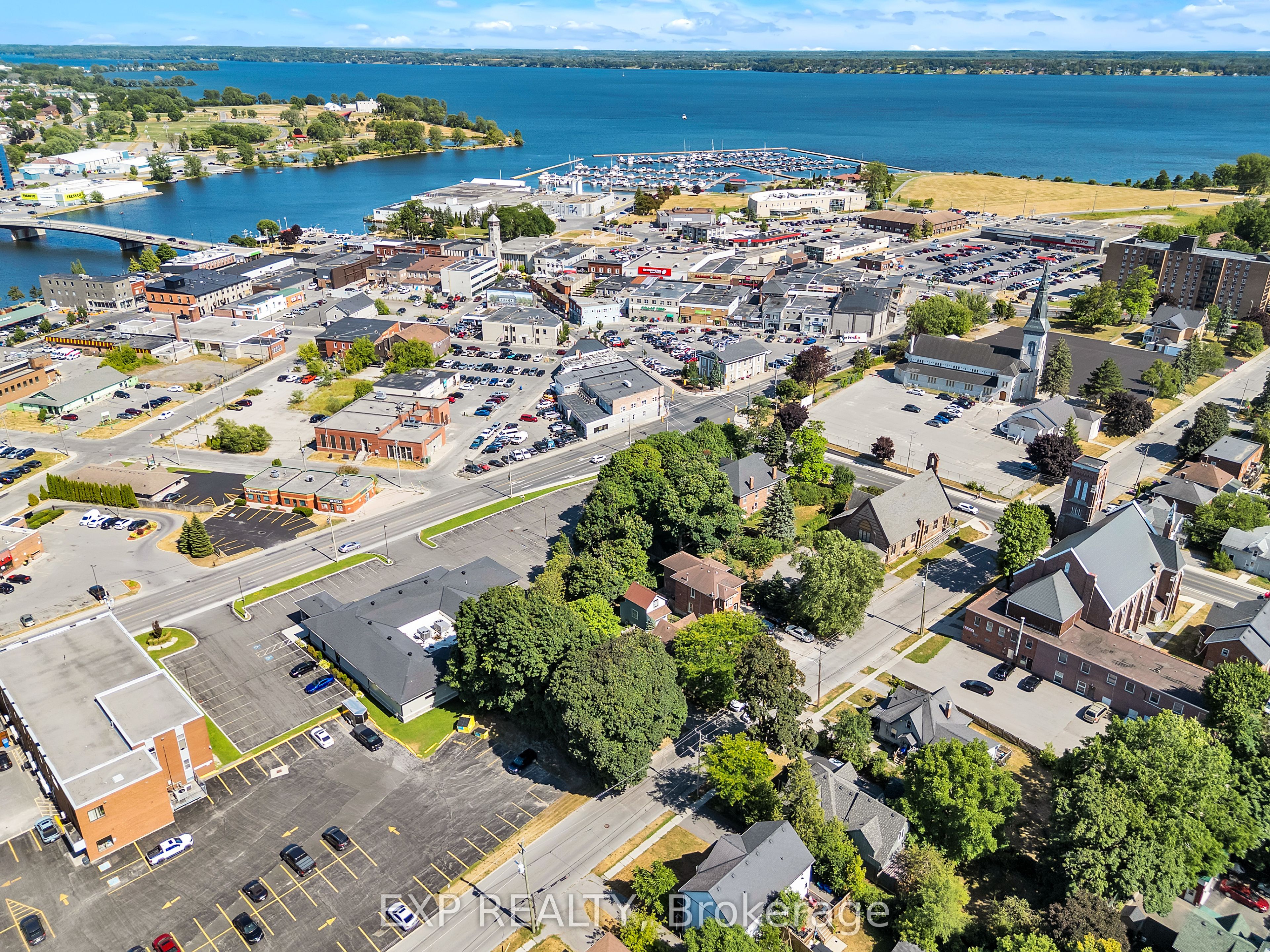 163 Queen Street Property Photo 40