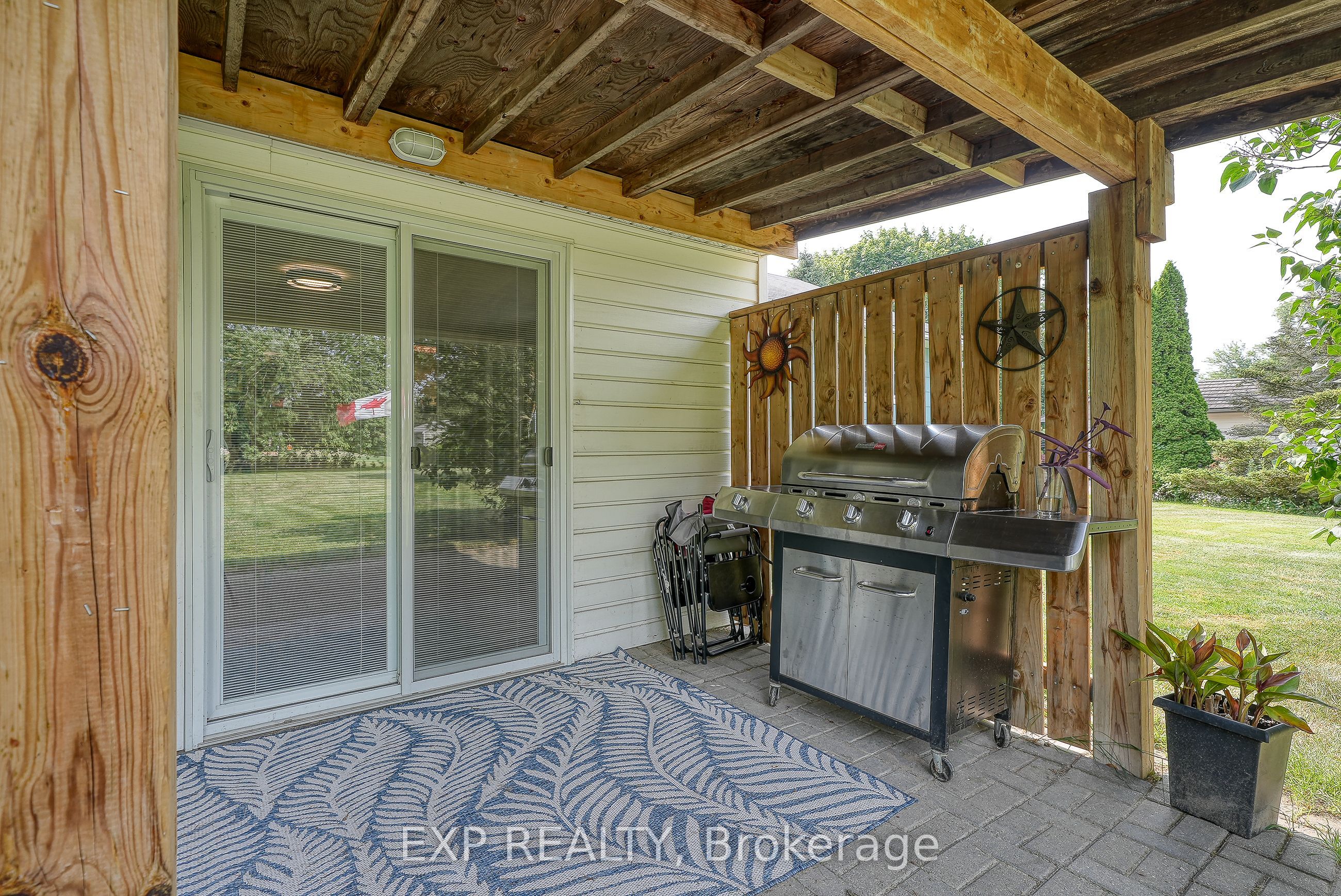 193 Centennial Avenue S Property Photo 29