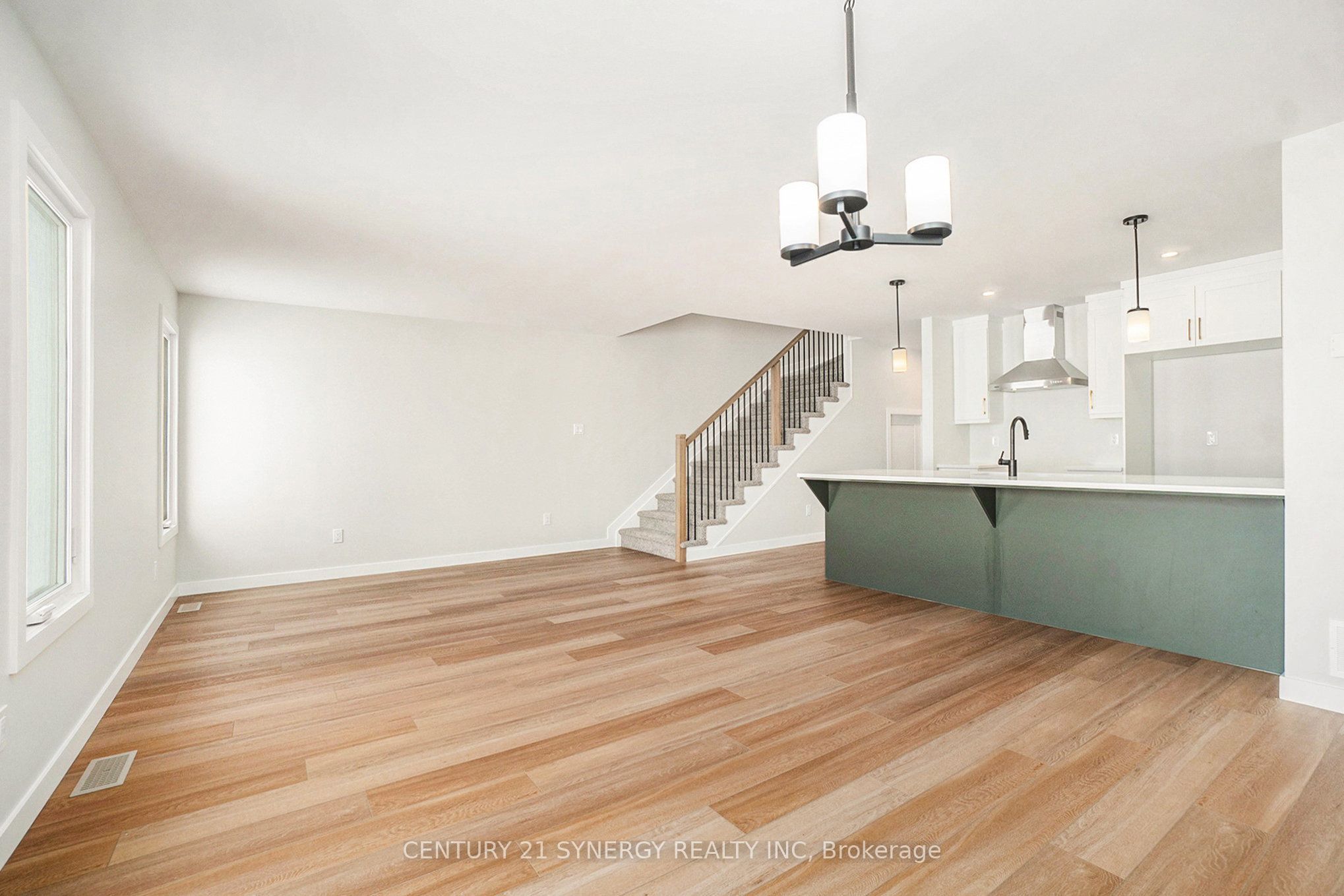 71 Villeneuve Street Property Photo 11