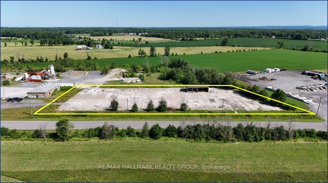 482 Russett Drive Property Photo 2