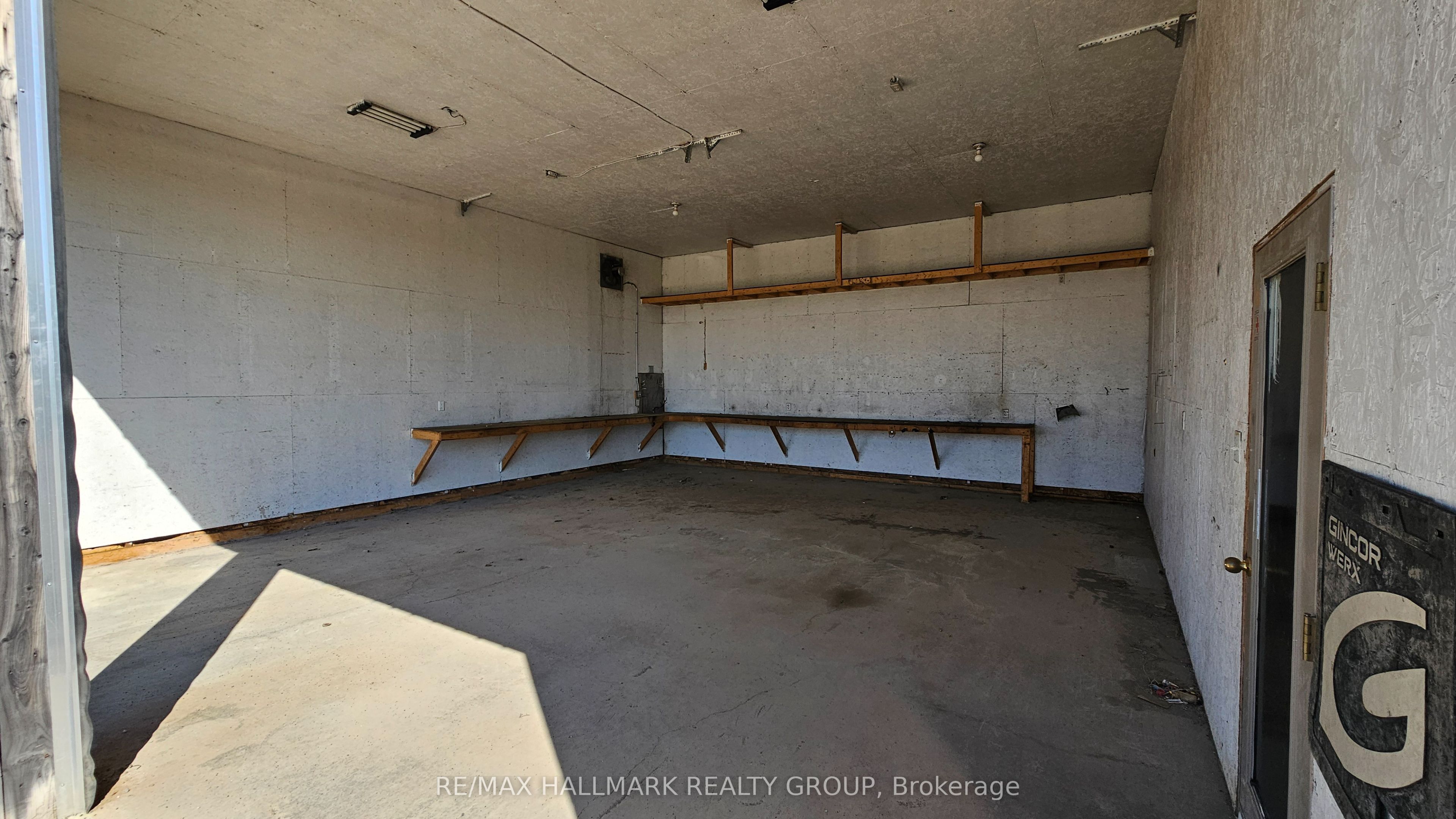 482 Russett Drive Property Photo 12