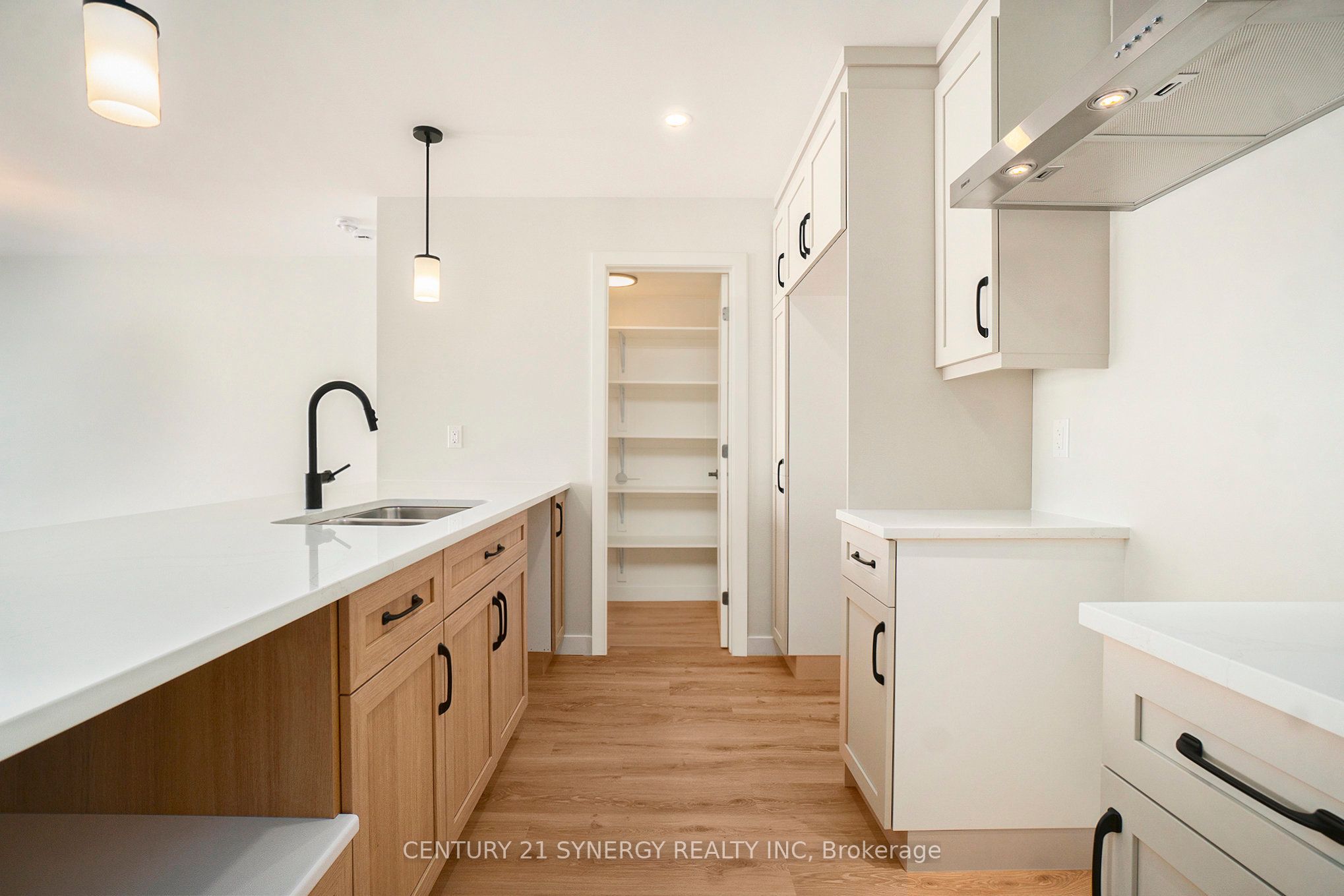 69 Villeneuve Street Property Photo 7