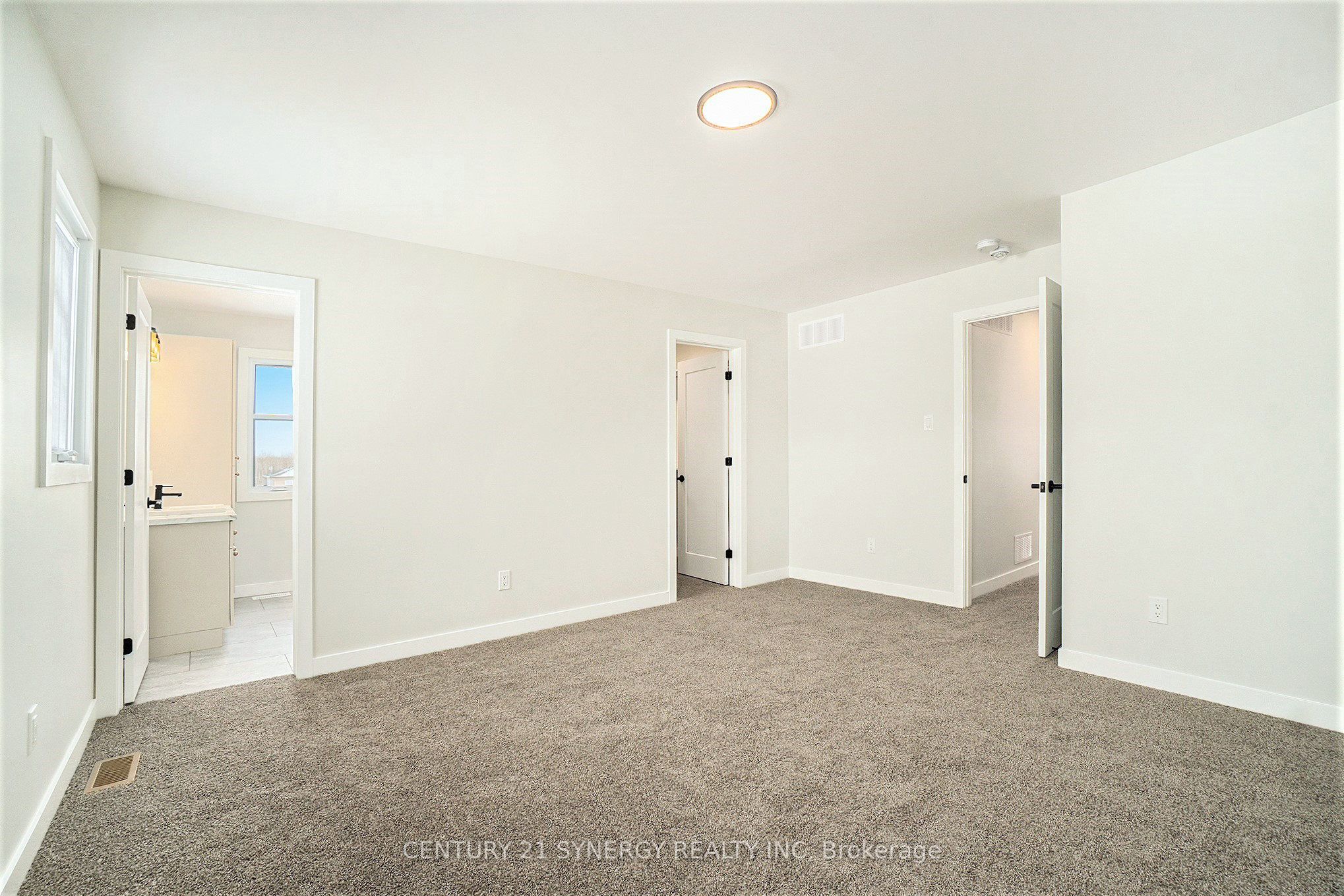 69 Villeneuve Street Property Photo 21