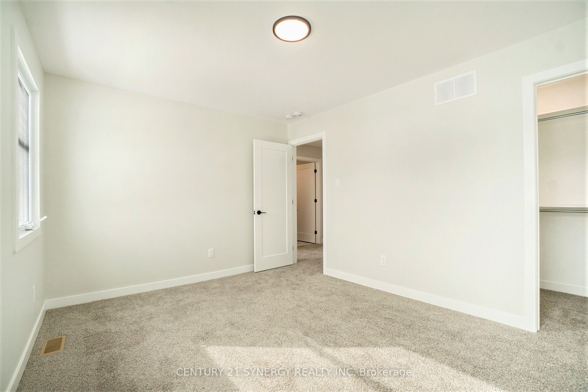 69 Villeneuve Street Property Photo 25