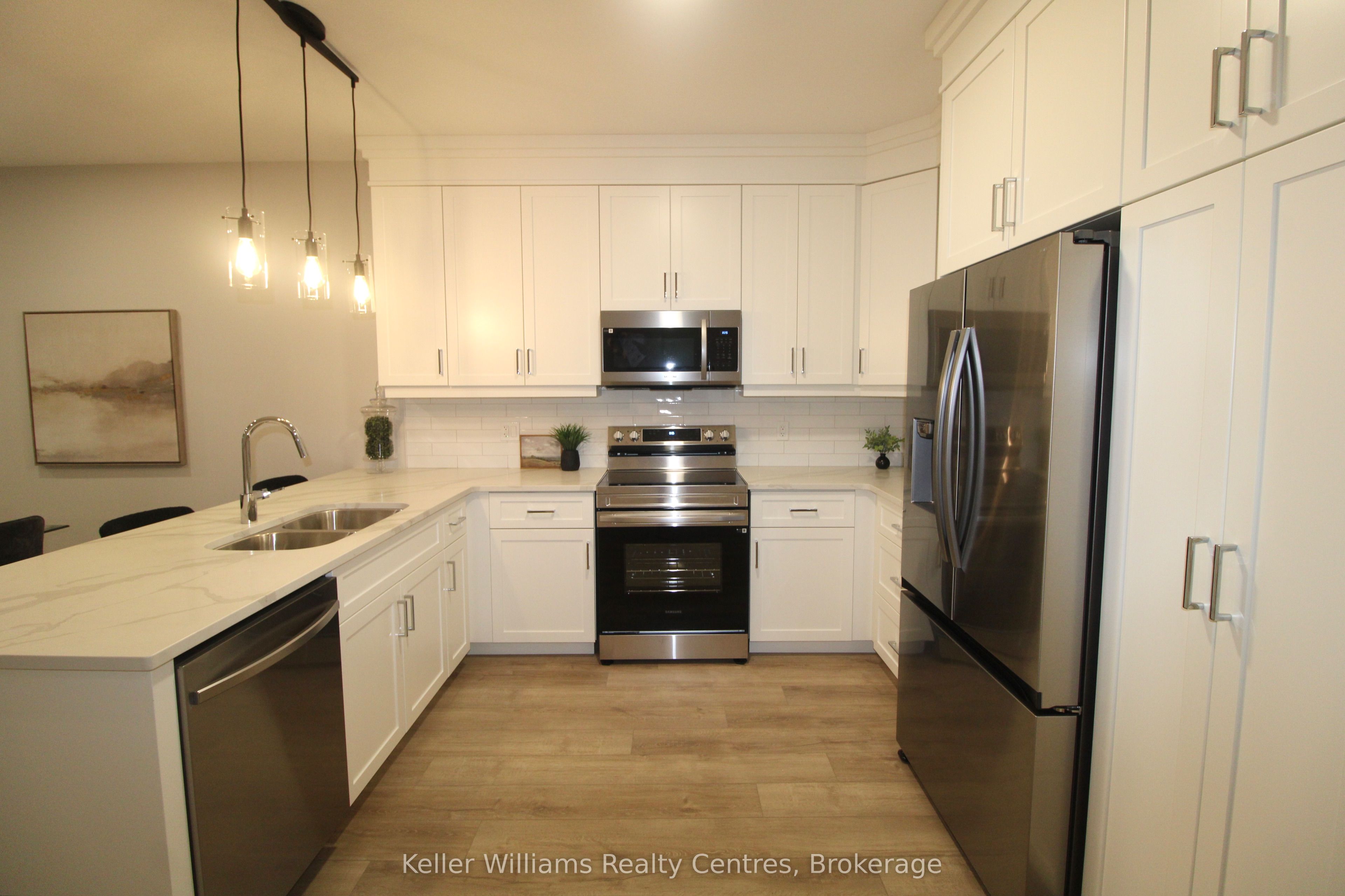 734 18th Street Property Photo 5