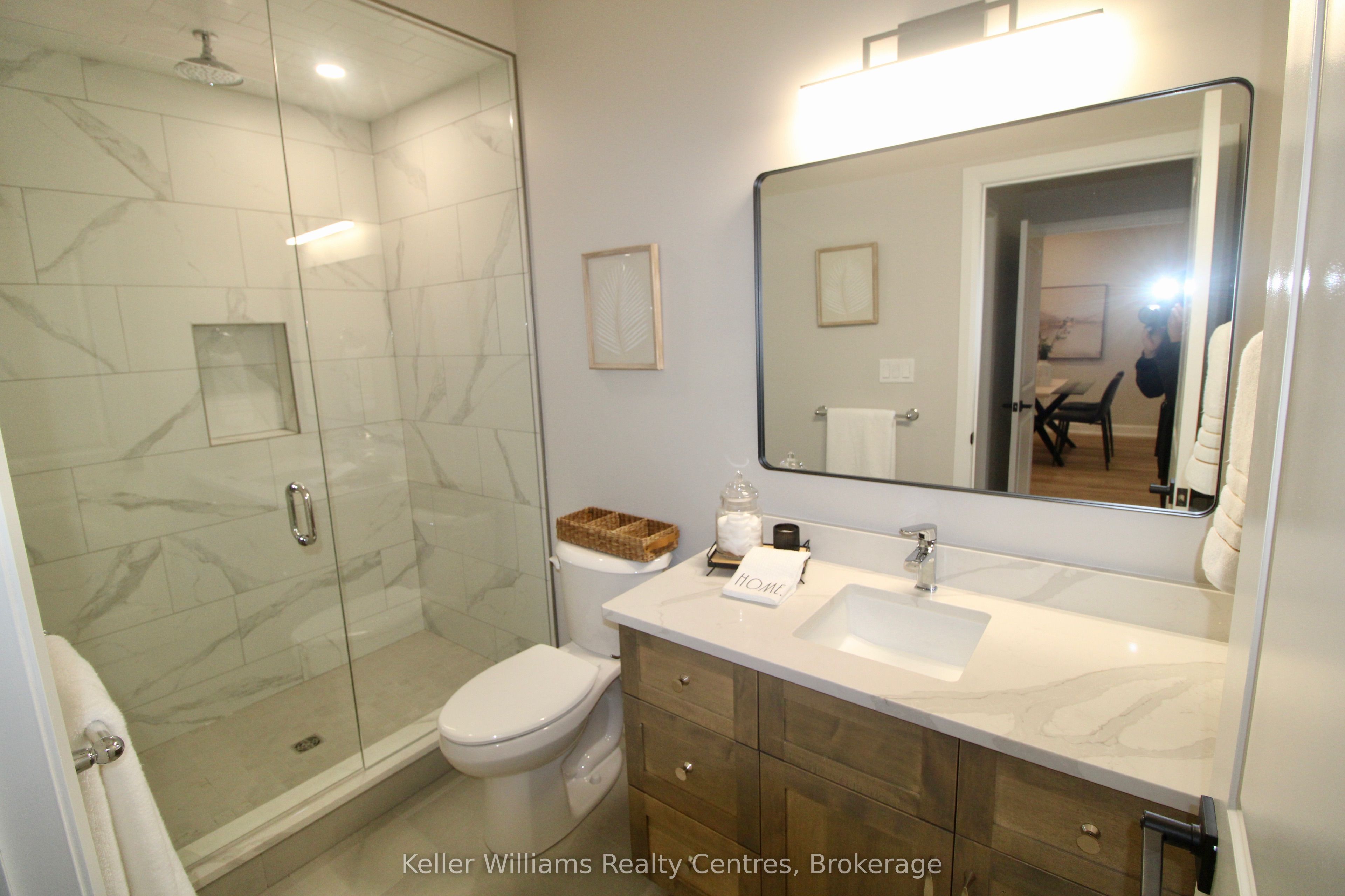 734 18th Street Property Photo 16