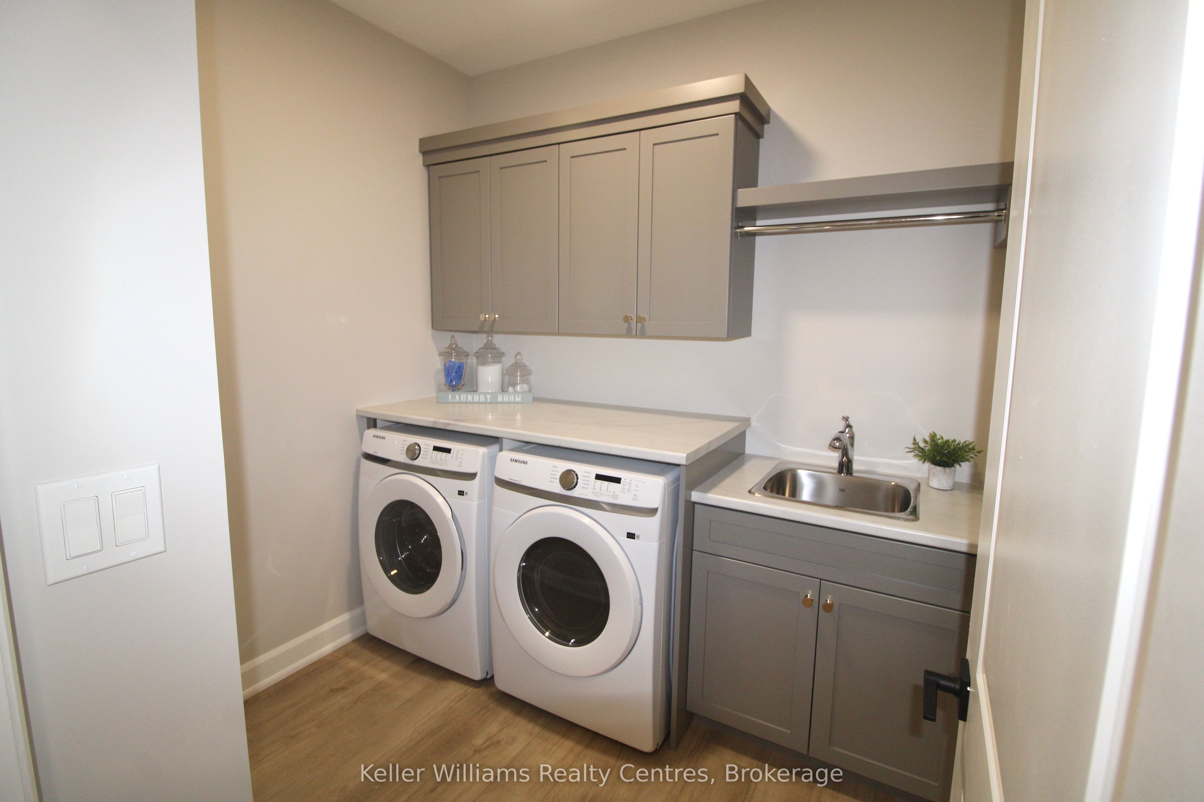 734 18th Street Property Photo 22