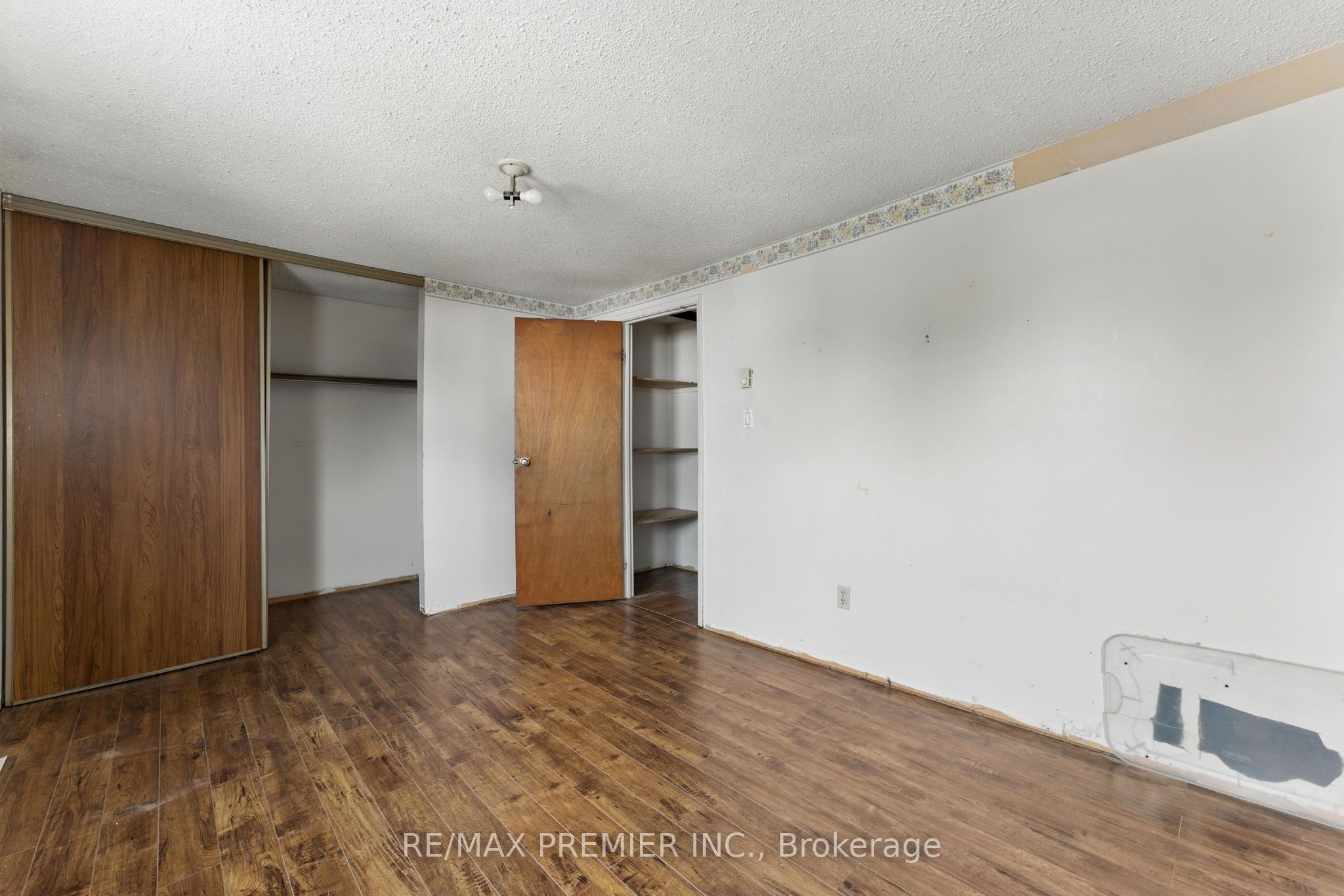 164e Henry Street Property Photo 15