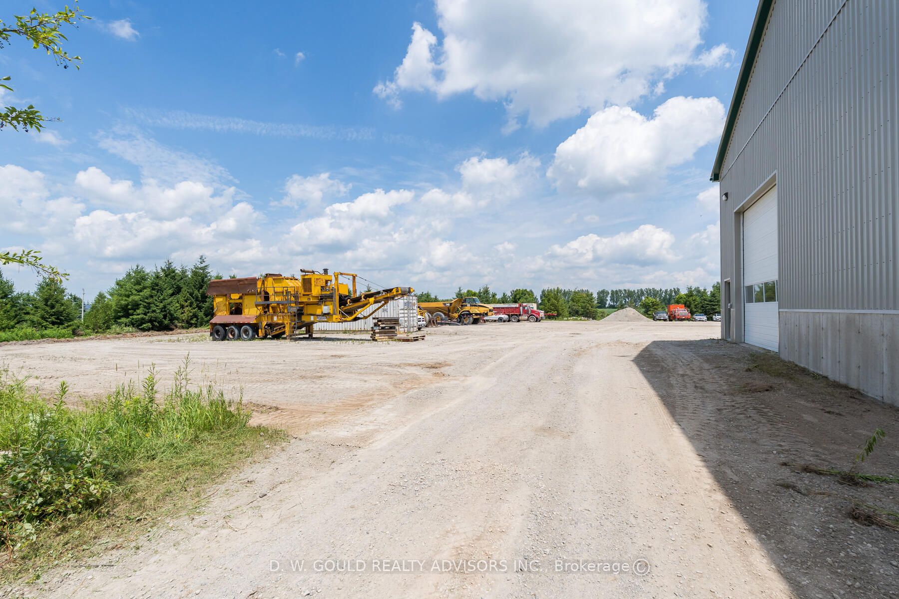191279 Thirteen Line Property Photo 11