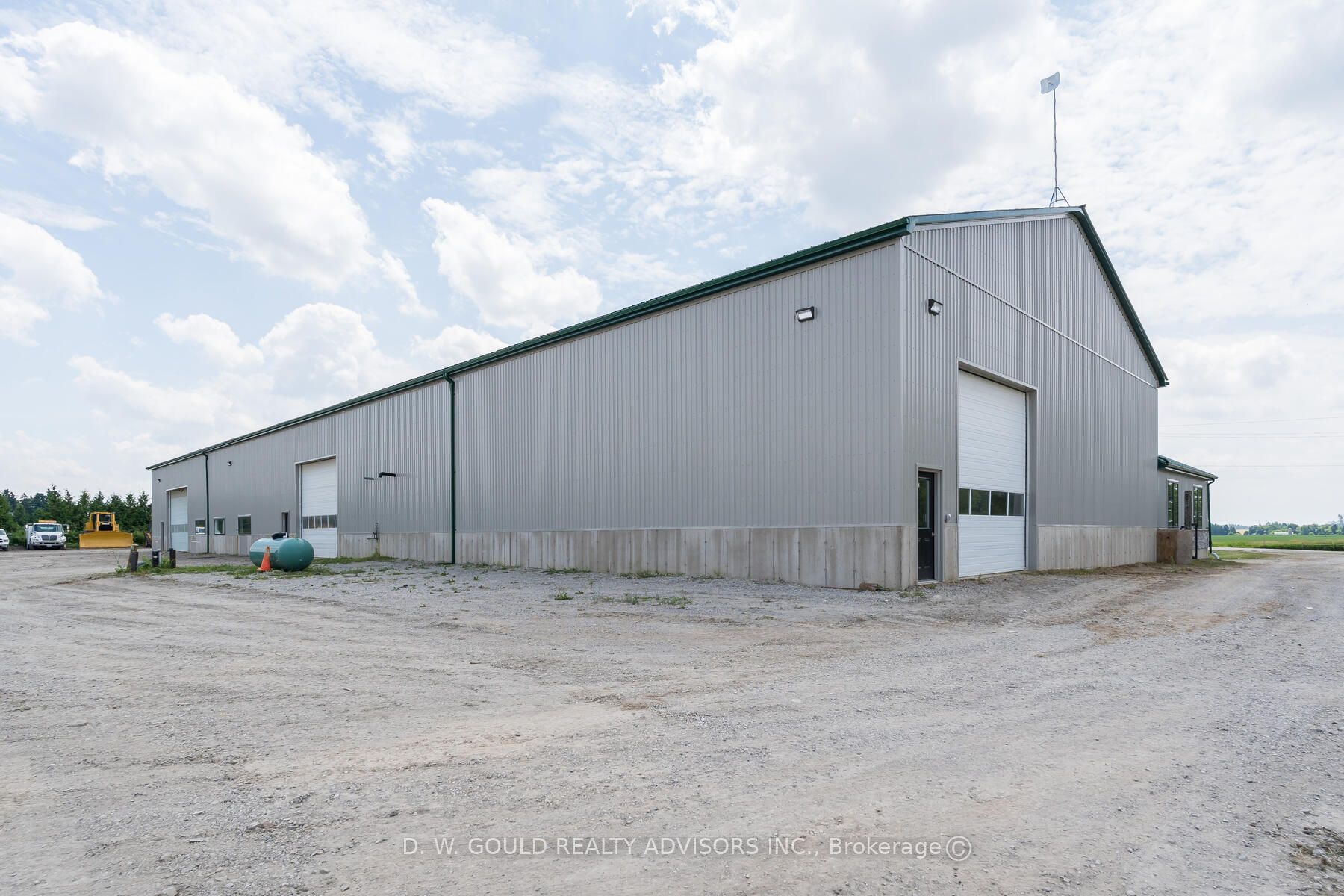 191279 Thirteen Line Property Photo 13