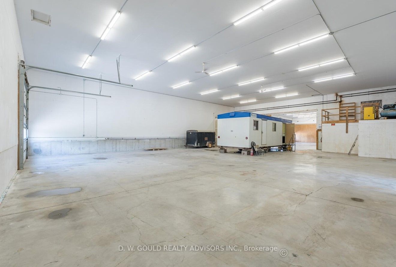 191279 Thirteen Line Property Photo 26