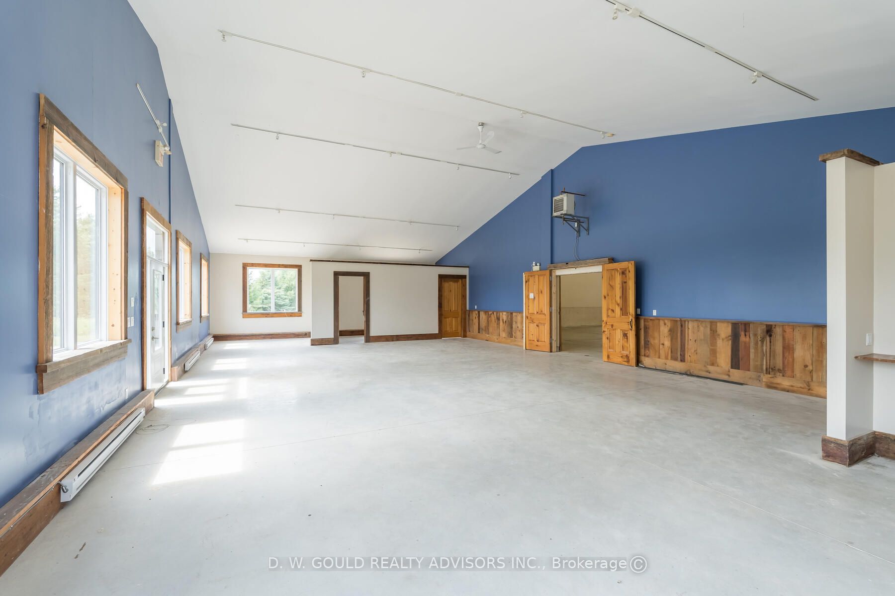 191279 Thirteen Line Property Photo 29