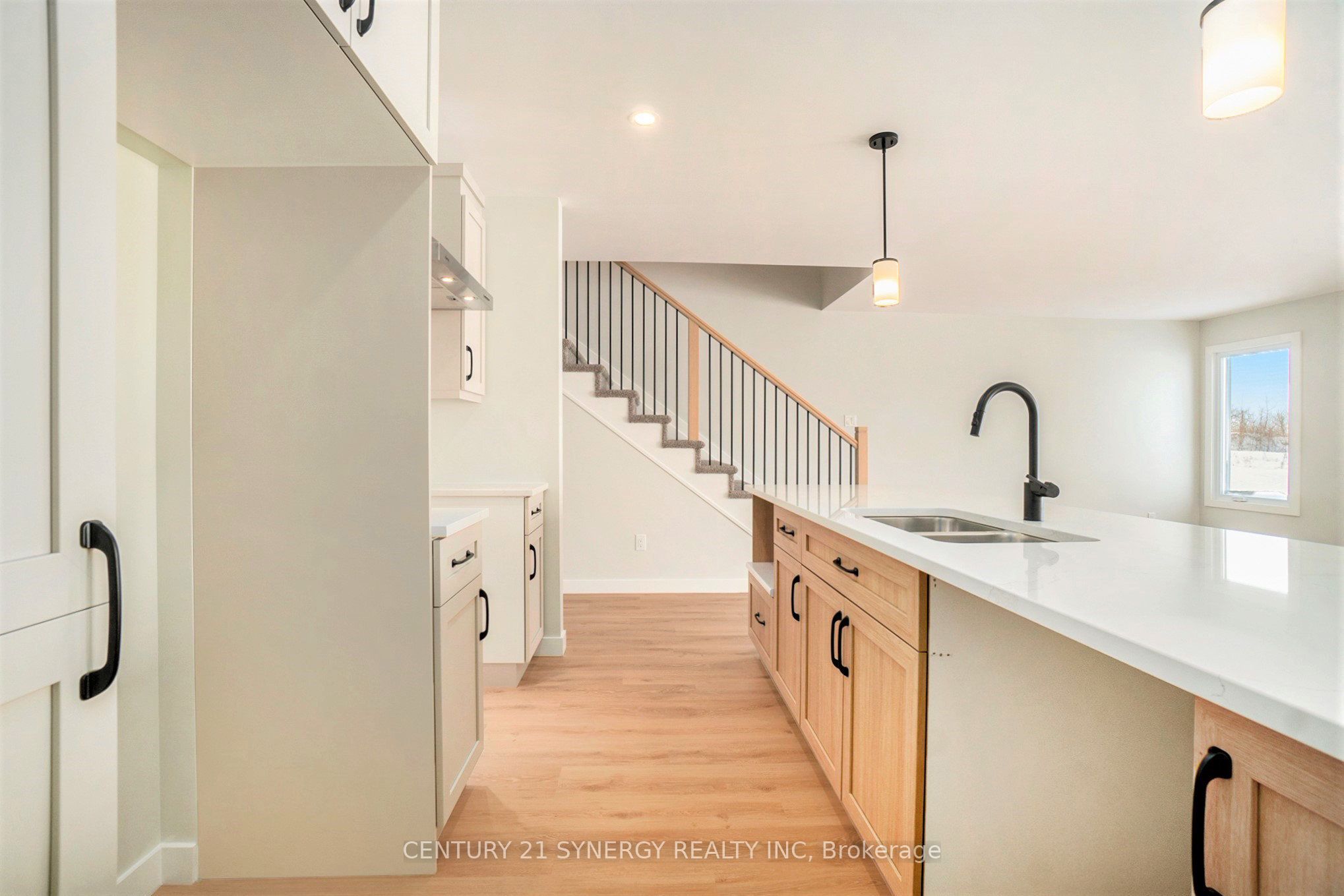 65 Villeneuve Street Property Photo 8