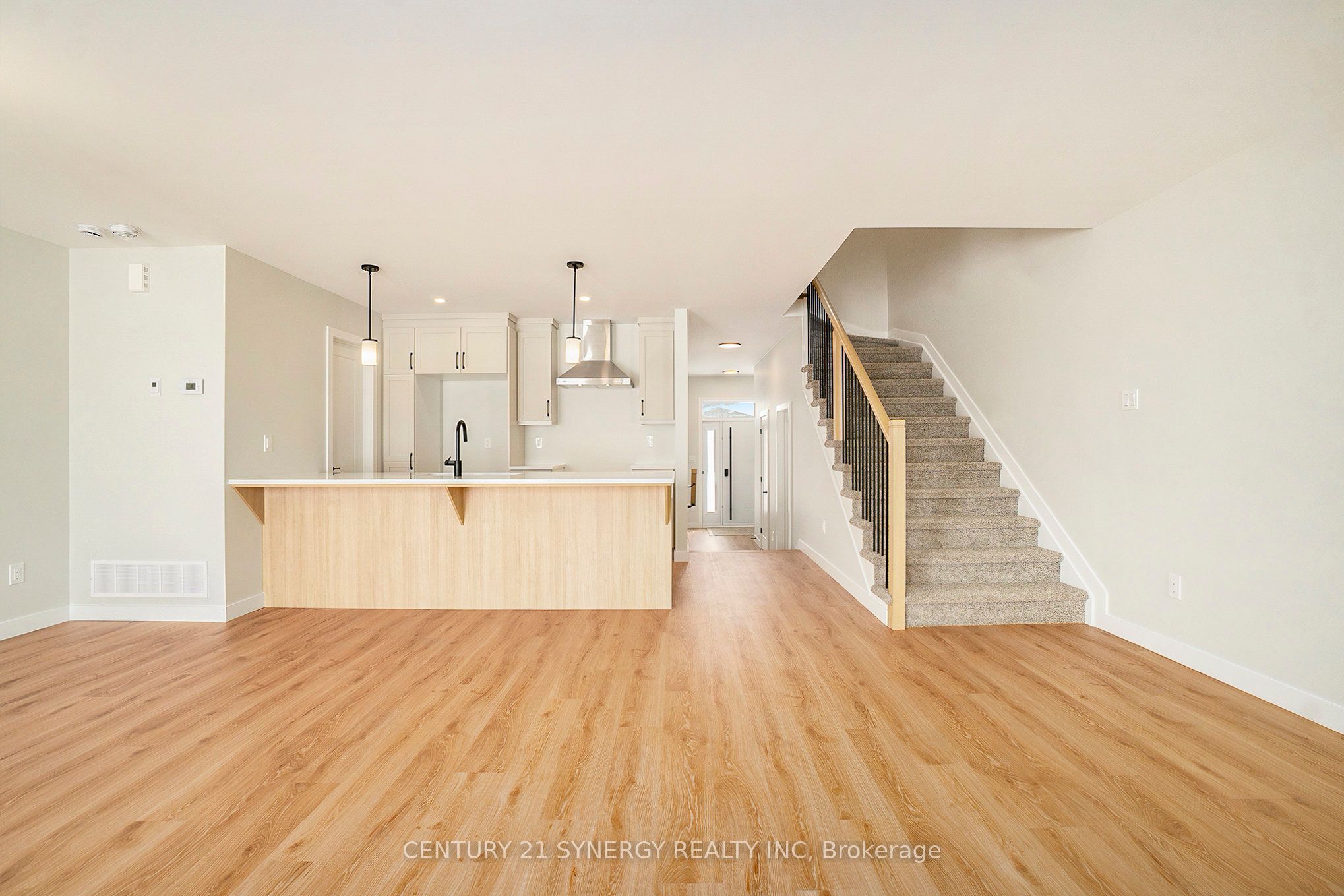 65 Villeneuve Street Property Photo 9