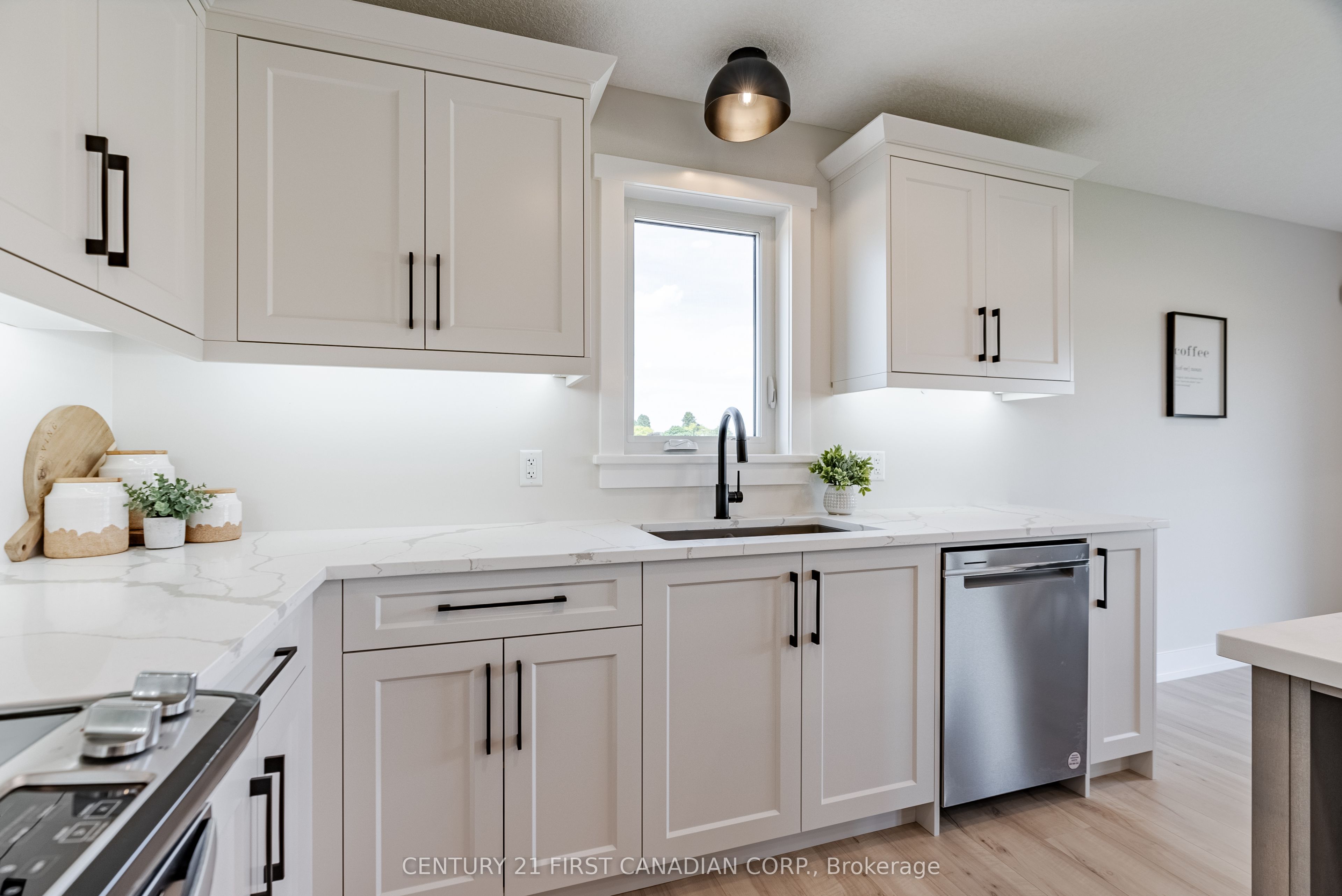 656 Ketter Way Property Photo 16