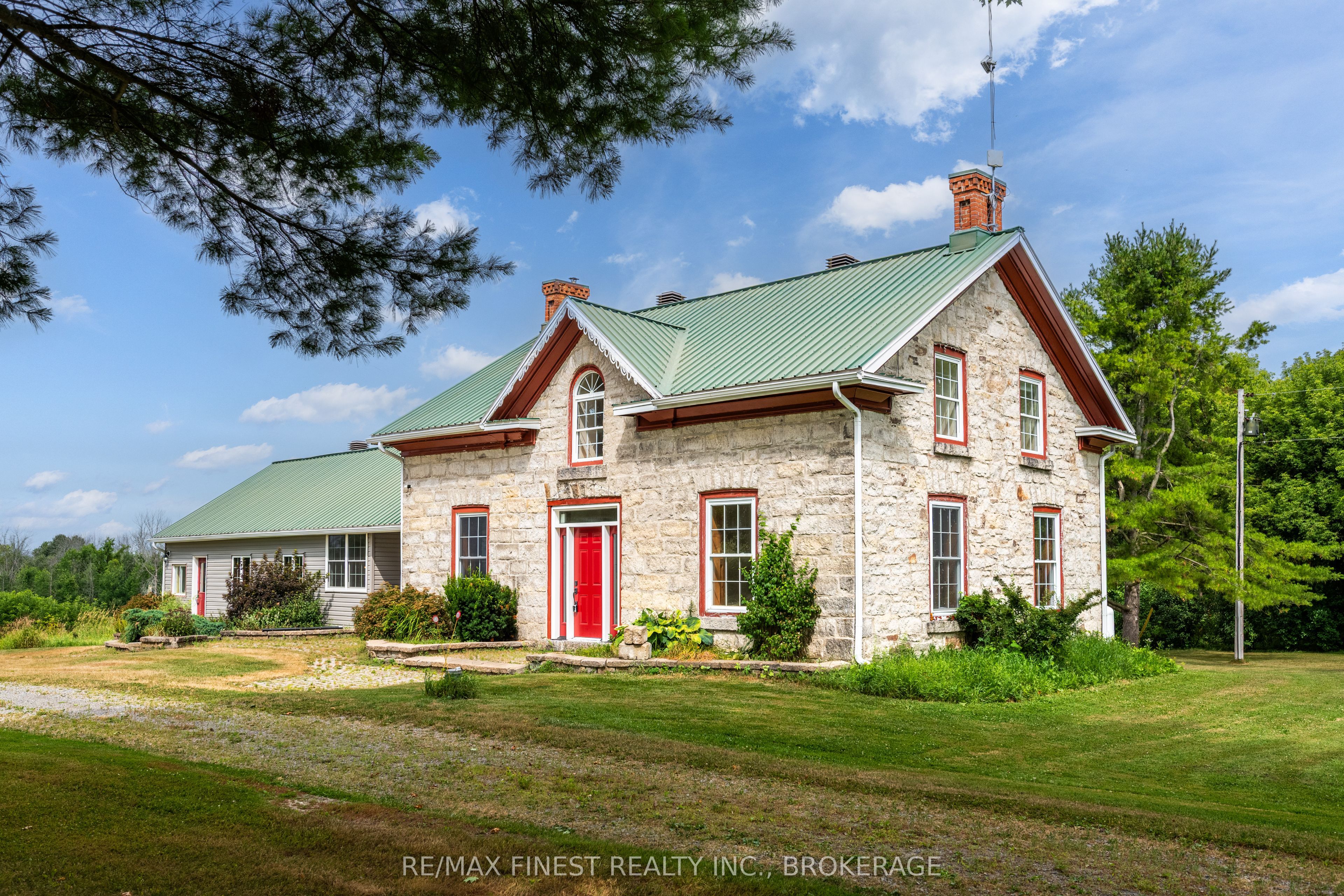 100 Dixie Road Property Photo 1