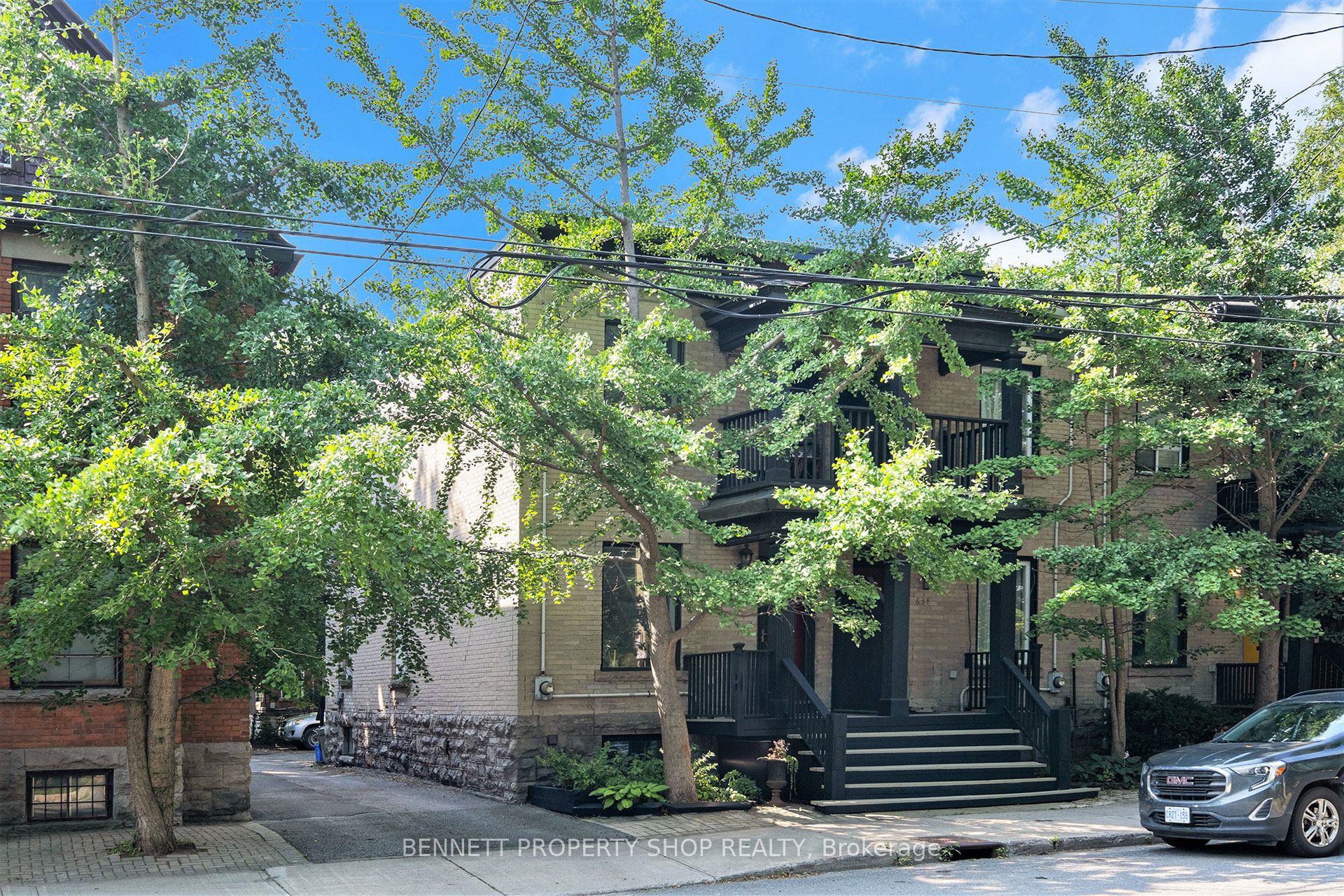 636 Gladstone Avenue Property Photo 1