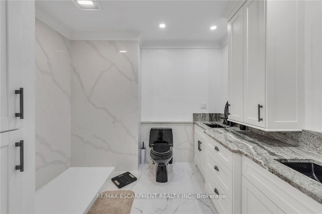 304 River Road Property Photo 28