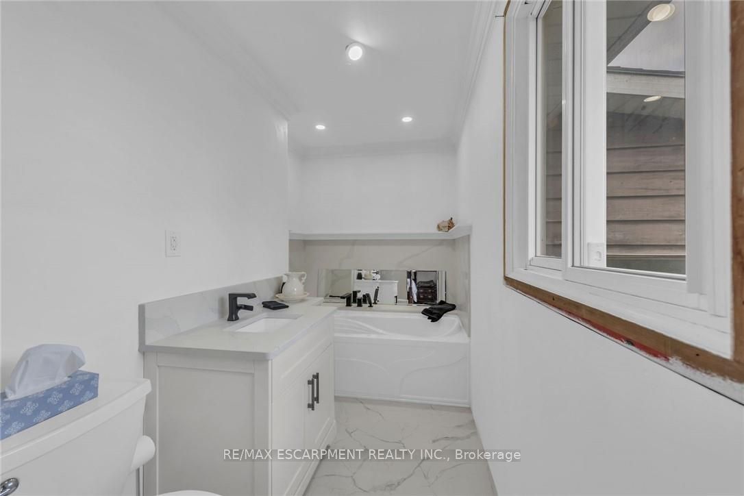 304 River Road Property Photo 30