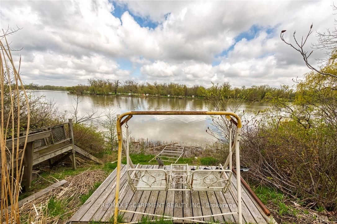 304 River Road Property Photo 43