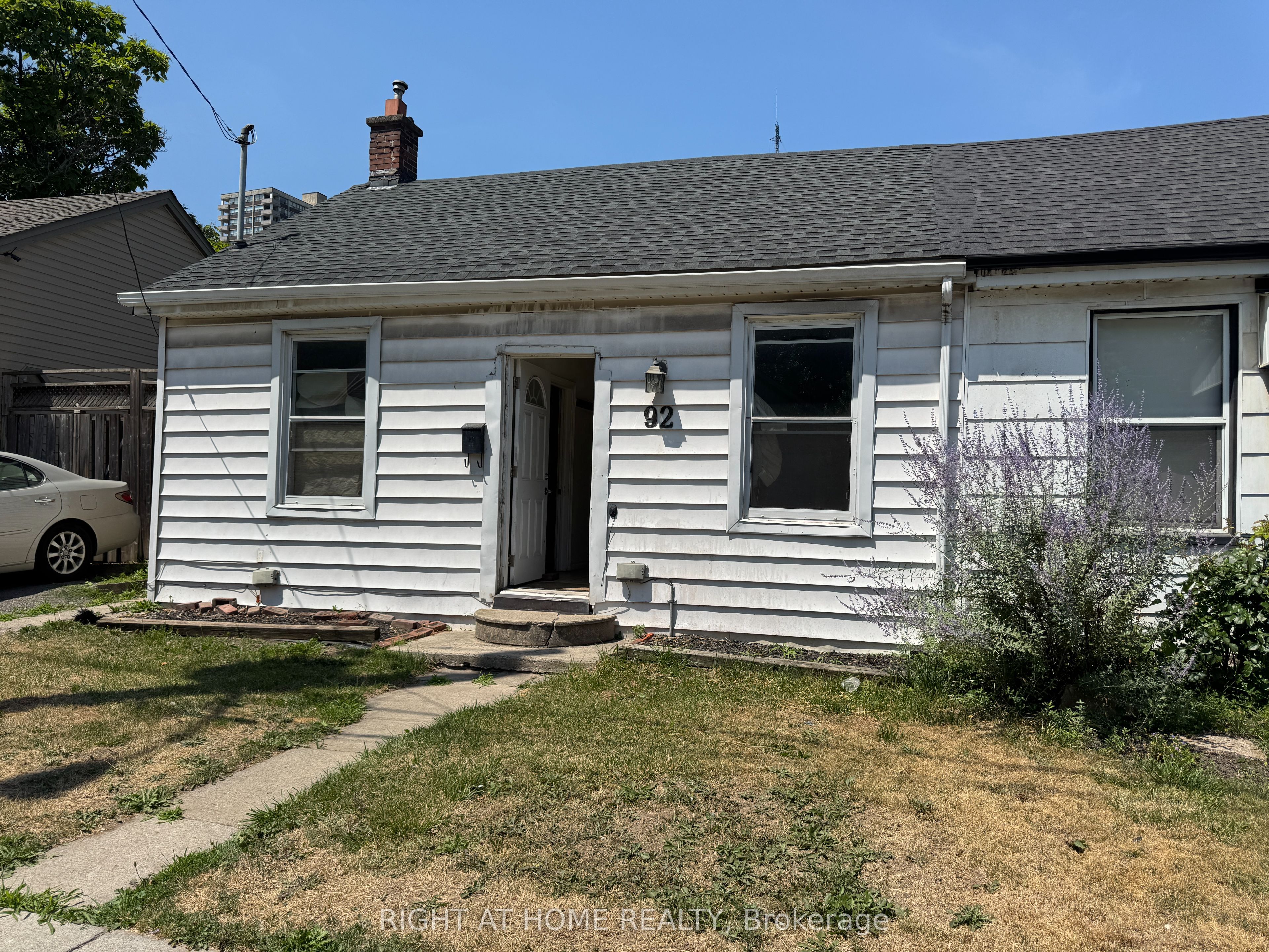 92 Aurora Street Property Photo 1