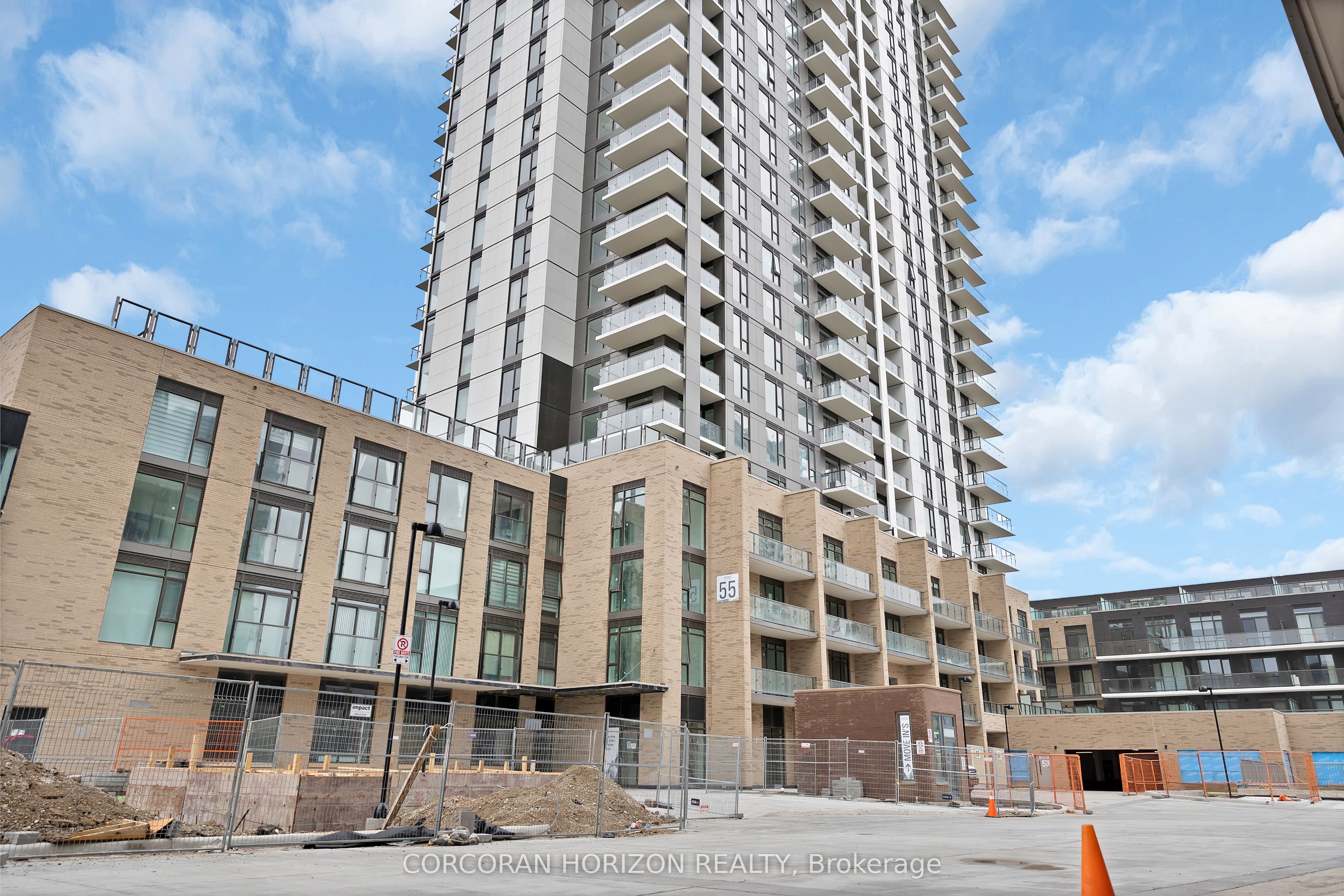 55 Duke St W Property Photo 1