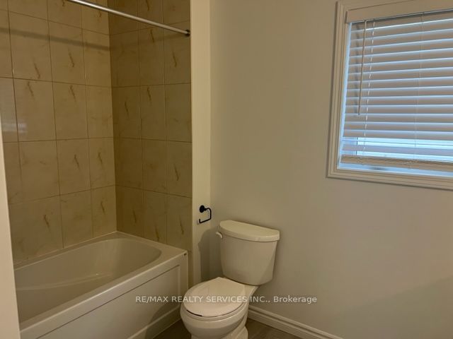 920 Tartan Court Property Photo 4