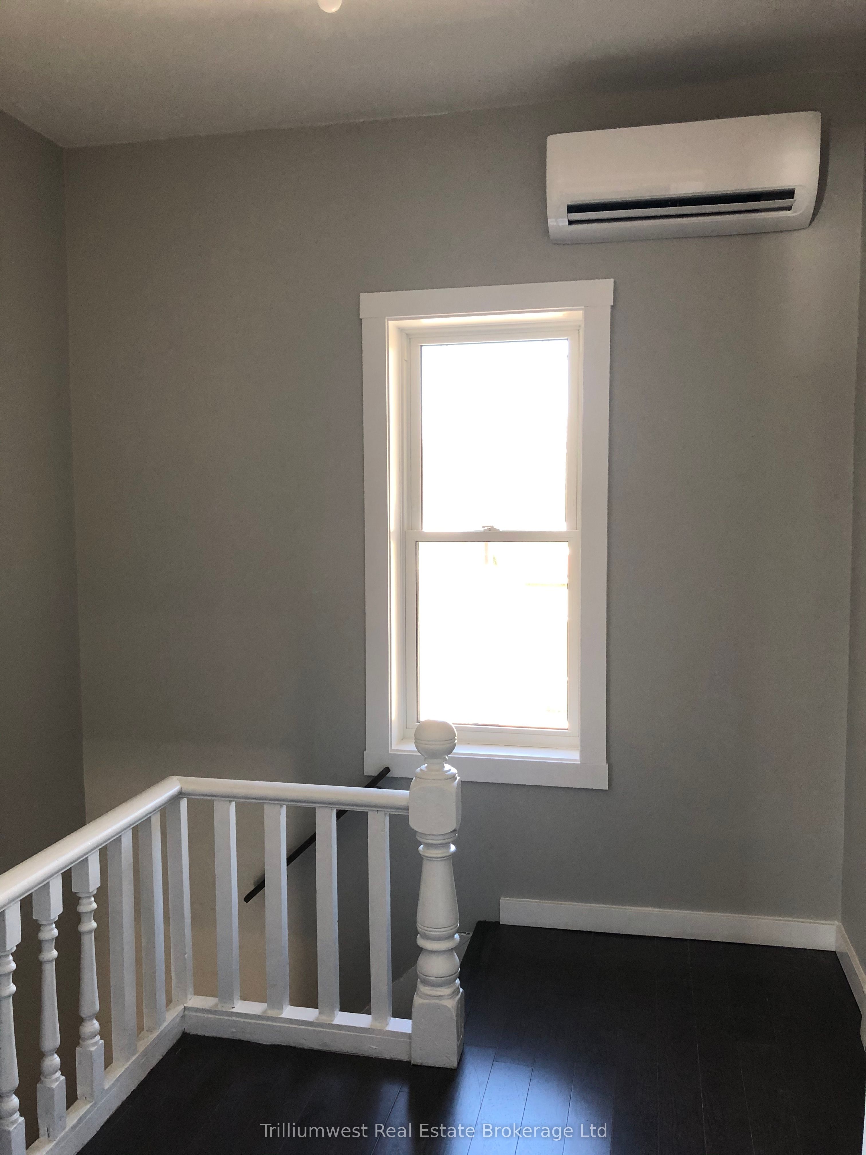 552 7th Avenue Property Photo 16