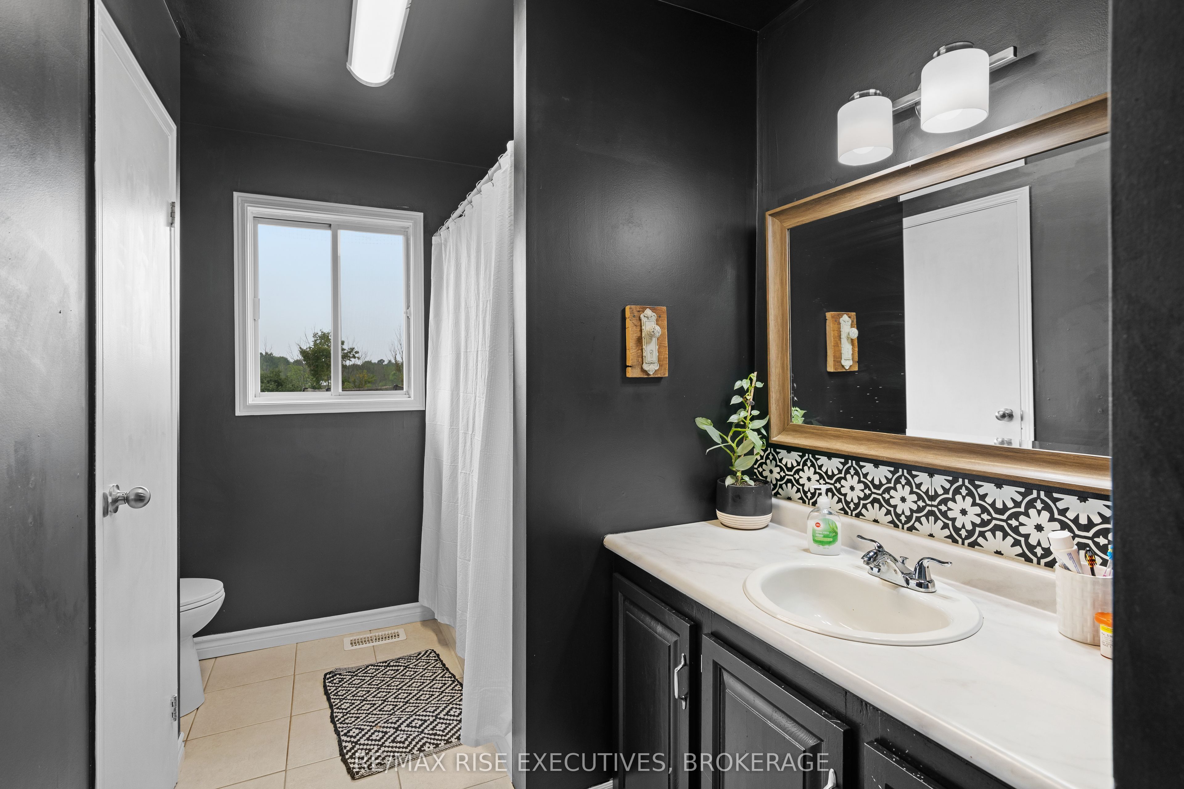 120 Ballycanoe Road Property Photo 17