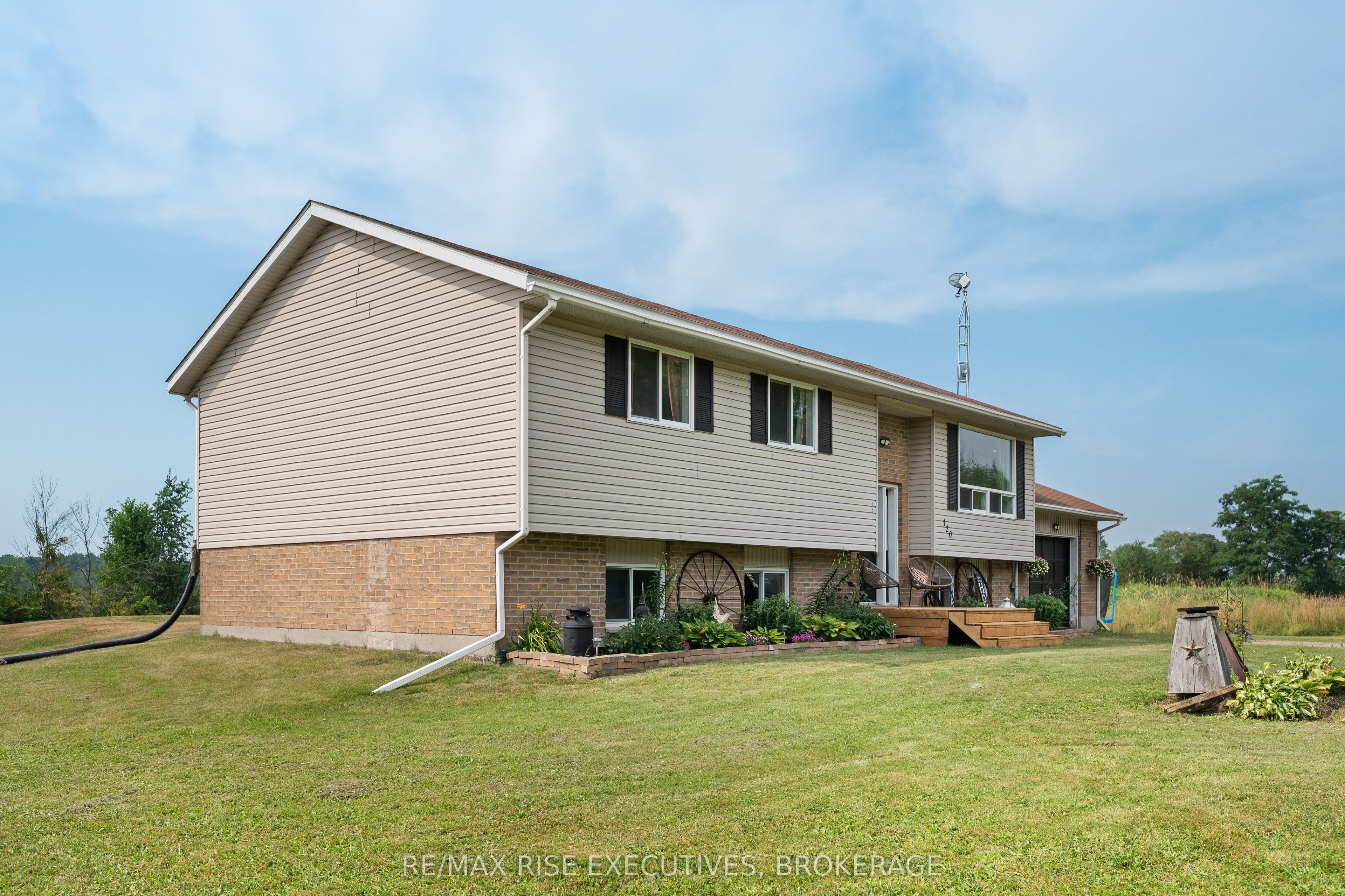 120 Ballycanoe Road Property Photo 33